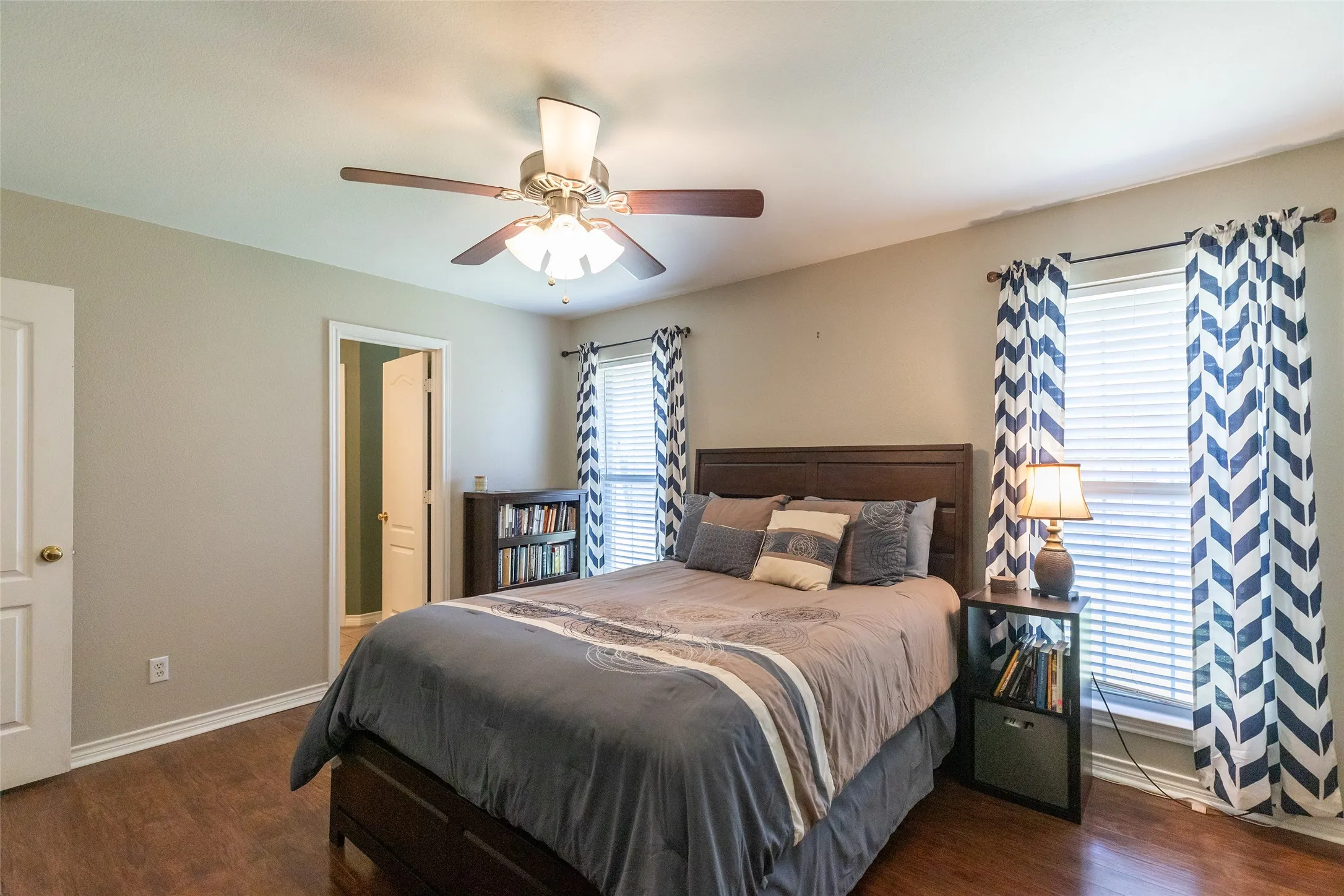 Single Family Residence For Sale in Taylor County , 3934 Wake Forest Lane, Abilene, Texas 79602, 3 Bedroom, 2 Bathroom, 2 Garage spaces, 1,318 Sqft, built in 1998, mls#21362765, Real Estate Agent in Abilene, Homes For Sale in Taylor county, Homes For Sale in Abilene, Realtor in Abilene Texas, Real Estate Brokerage Independent Realty Texas, Luminita Cordes Realtor