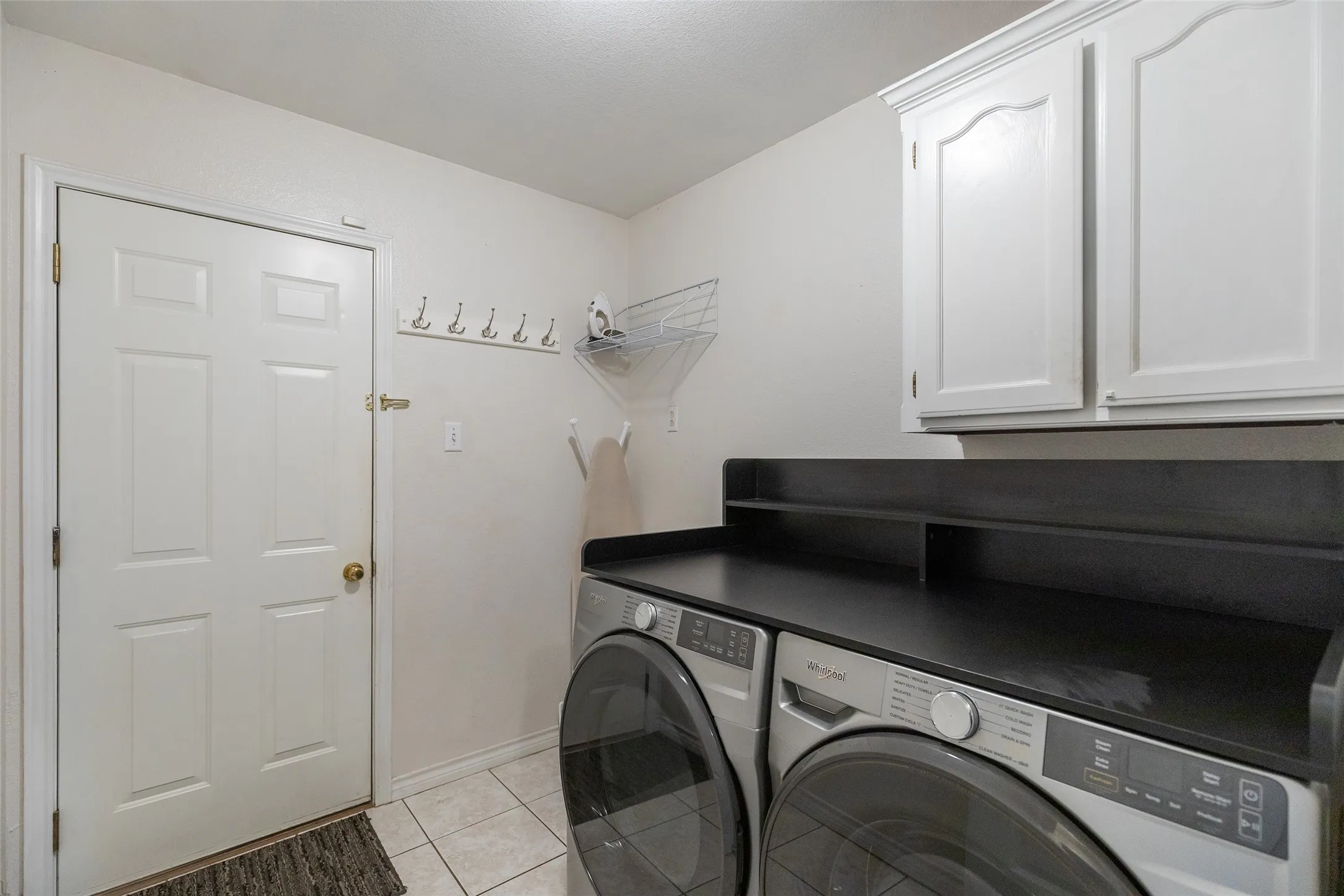 Single Family Residence For Sale in Taylor County , 3934 Wake Forest Lane, Abilene, Texas 79602, 3 Bedroom, 2 Bathroom, 2 Garage spaces, 1,318 Sqft, built in 1998, mls#21362765, Real Estate Agent in Abilene, Homes For Sale in Taylor county, Homes For Sale in Abilene, Realtor in Abilene Texas, Real Estate Brokerage Independent Realty Texas, Luminita Cordes Realtor