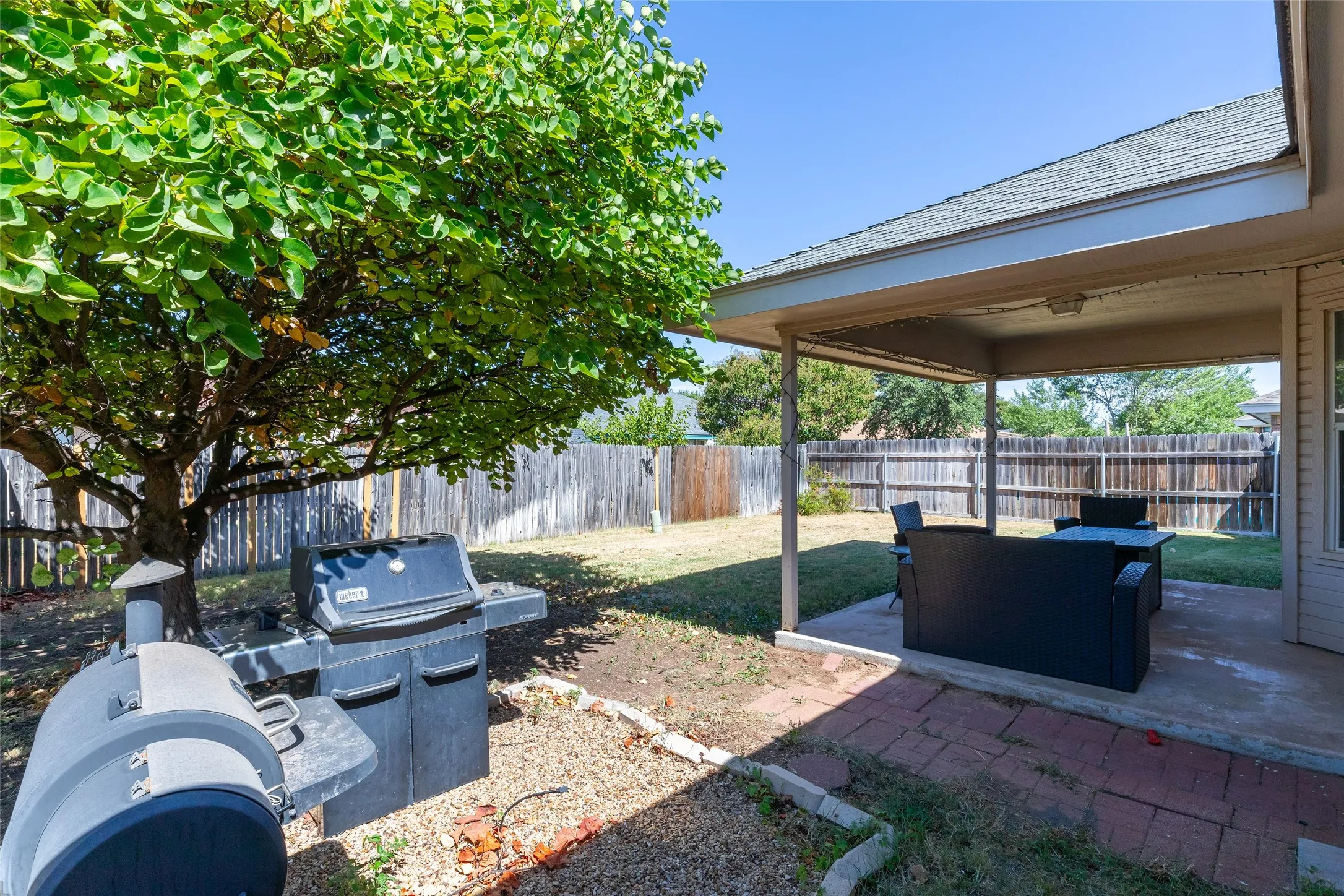 Single Family Residence For Sale in Taylor County , 3934 Wake Forest Lane, Abilene, Texas 79602, 3 Bedroom, 2 Bathroom, 2 Garage spaces, 1,318 Sqft, built in 1998, mls#21362765, Real Estate Agent in Abilene, Homes For Sale in Taylor county, Homes For Sale in Abilene, Realtor in Abilene Texas, Real Estate Brokerage Independent Realty Texas, Luminita Cordes Realtor