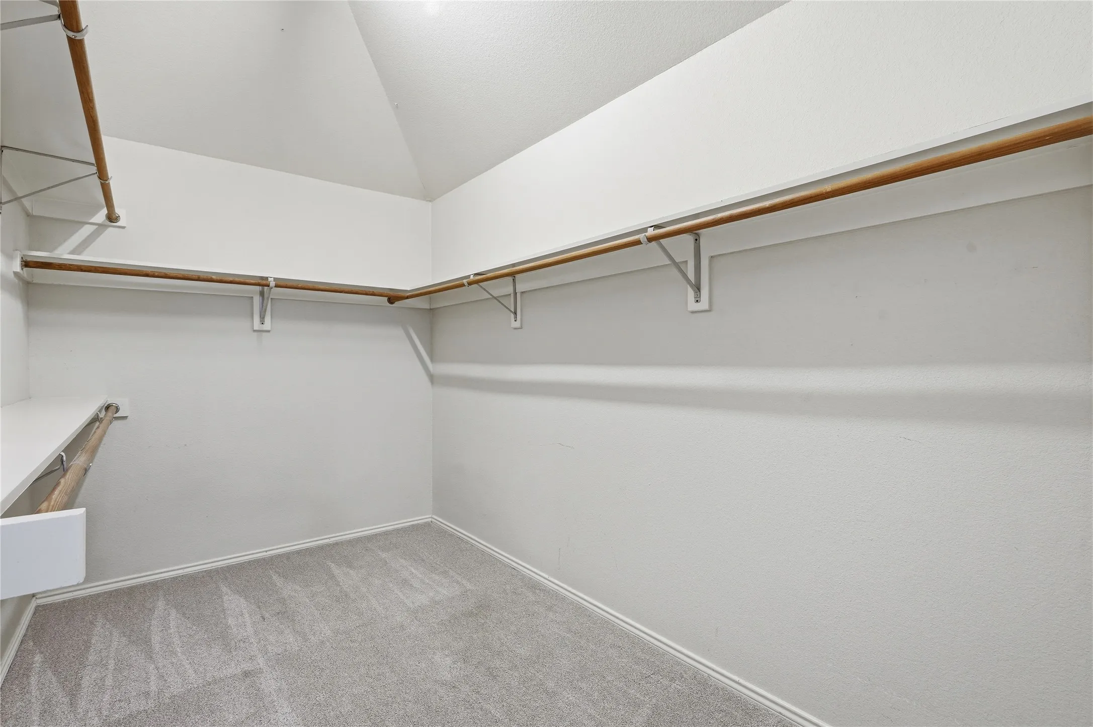 Single Family Residence For Sale in Collin County , 1432 Lone Star Court, Allen, Texas 75013, 4 Bedroom, 3 Bathroom, 2 Garage spaces, 2,332 Sqft, built in 1994, mls#21366672, Real Estate Agent in Allen, Homes For Sale in Collin county, Homes For Sale in Allen, Realtor in Allen Texas, Real Estate Brokerage Independent Realty Texas, Luminita Cordes Realtor