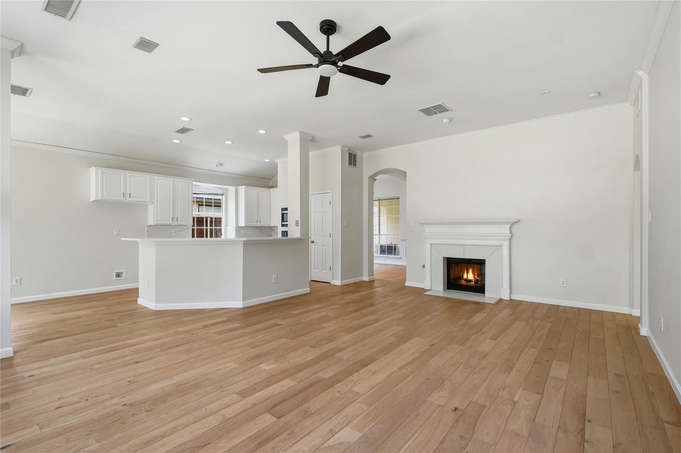 Single Family Residence For Sale in Collin County , 1432 Lone Star Court, Allen, Texas 75013, 4 Bedroom, 3 Bathroom, 2 Garage spaces, 2,332 Sqft, built in 1994, mls#21366672, Real Estate Agent in Allen, Homes For Sale in Collin county, Homes For Sale in Allen, Realtor in Allen Texas, Real Estate Brokerage Independent Realty Texas, Luminita Cordes Realtor