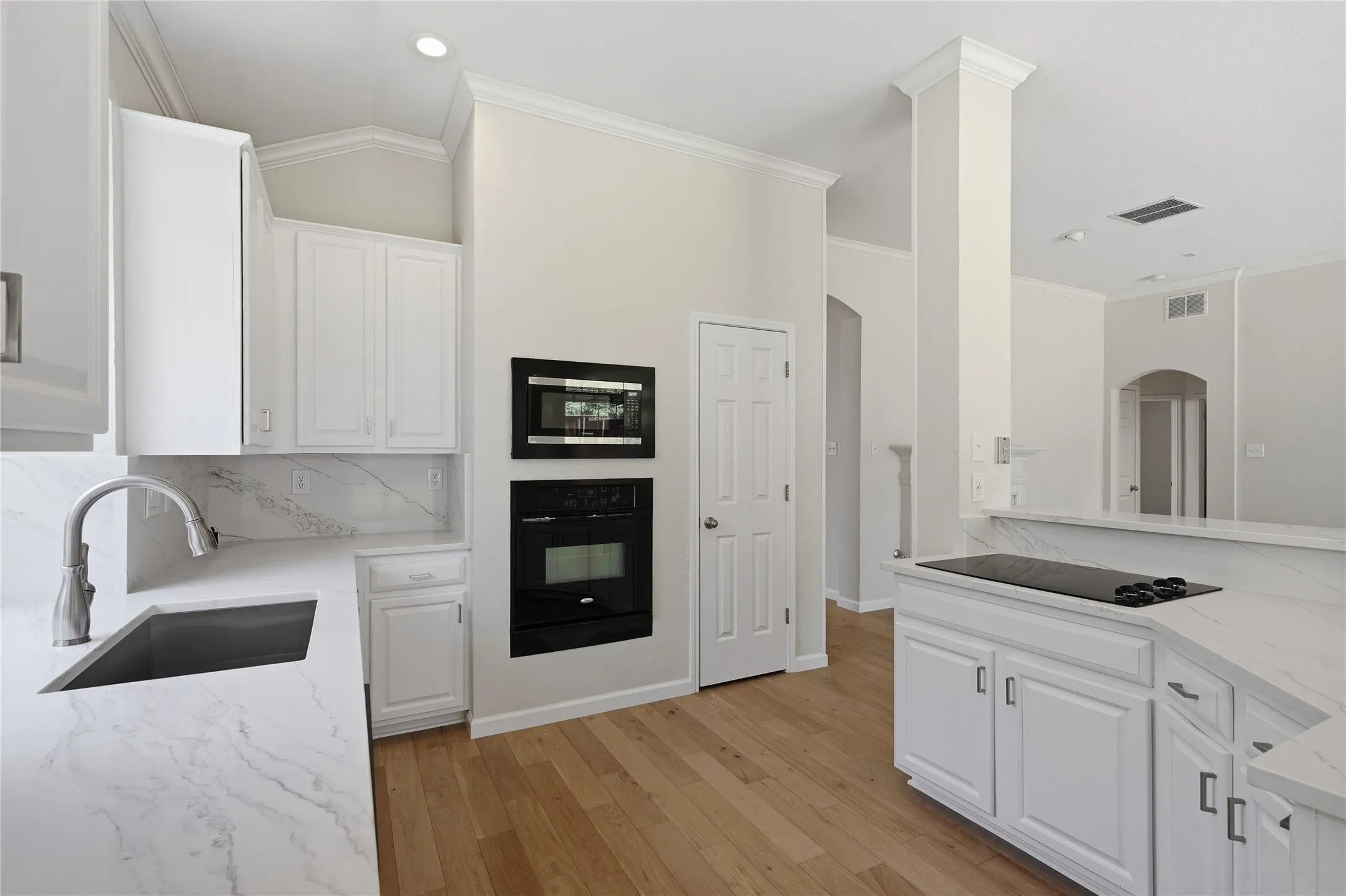 Single Family Residence For Sale in Collin County , 1432 Lone Star Court, Allen, Texas 75013, 4 Bedroom, 3 Bathroom, 2 Garage spaces, 2,332 Sqft, built in 1994, mls#21366672, Real Estate Agent in Allen, Homes For Sale in Collin county, Homes For Sale in Allen, Realtor in Allen Texas, Real Estate Brokerage Independent Realty Texas, Luminita Cordes Realtor