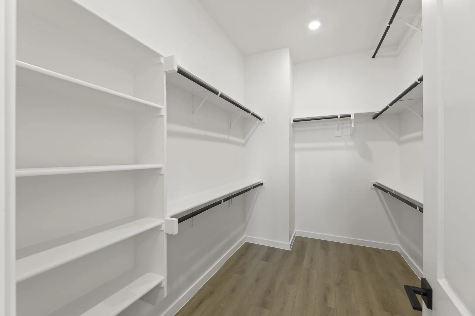 22. 6804 Gibson - Closet