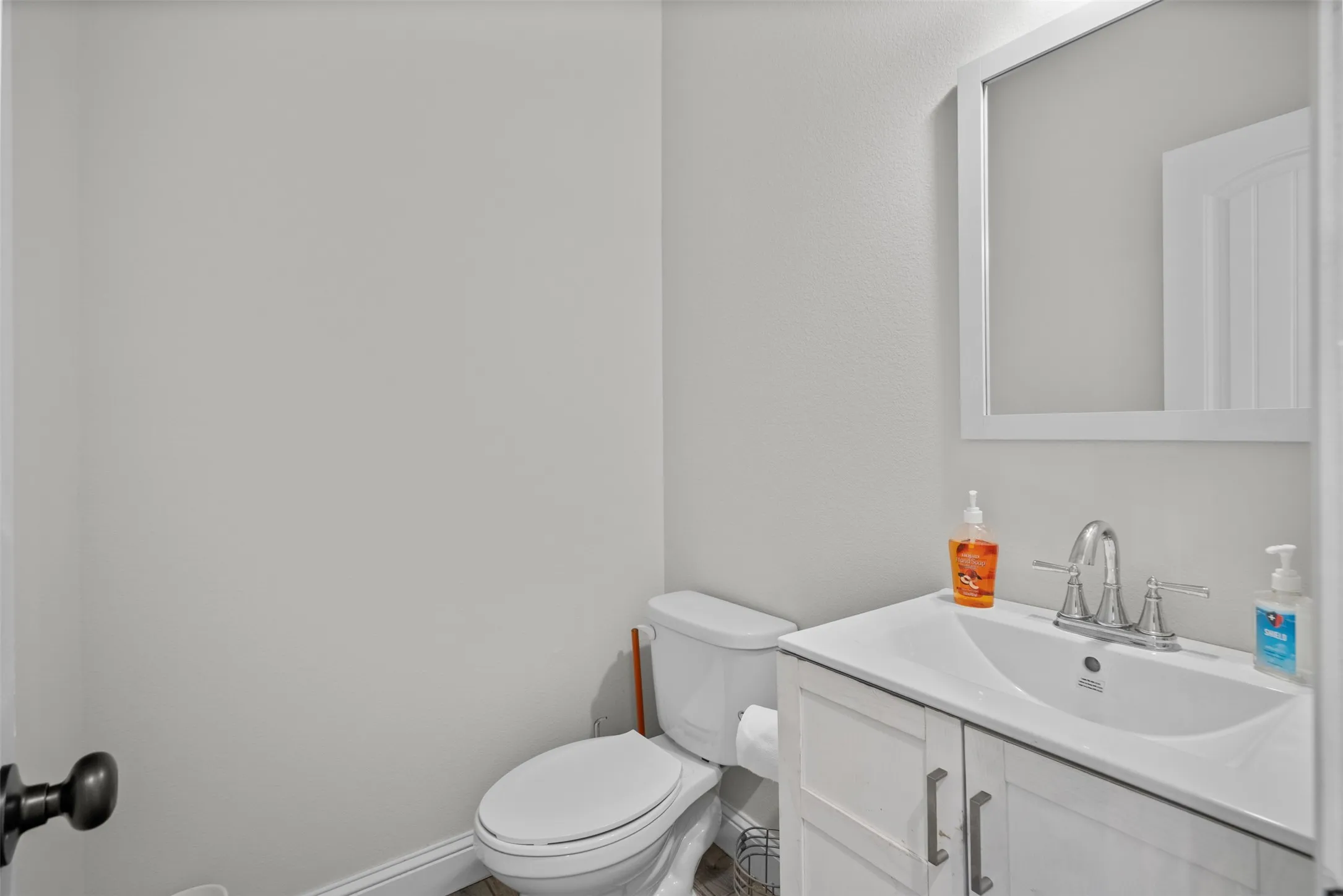 Single Family Residence For Sale in Ellis County , 829 Meadow Lark Lane, Red Oak, Texas 75154, 4 Bedroom, 4 Bathroom, 2 Garage spaces, 2,397 Sqft, built in 2017, mls#21344433, Real Estate Agent in Red Oak, Homes For Sale in Ellis county, Homes For Sale in Red Oak, Realtor in Red Oak Texas, Real Estate Brokerage Independent Realty Texas, Luminita Cordes Realtor