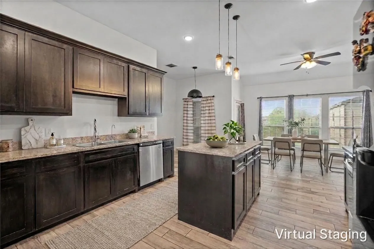 Single Family Residence For Sale in Ellis County , 829 Meadow Lark Lane, Red Oak, Texas 75154, 4 Bedroom, 4 Bathroom, 2 Garage spaces, 2,397 Sqft, built in 2017, mls#21344433, Real Estate Agent in Red Oak, Homes For Sale in Ellis county, Homes For Sale in Red Oak, Realtor in Red Oak Texas, Real Estate Brokerage Independent Realty Texas, Luminita Cordes Realtor