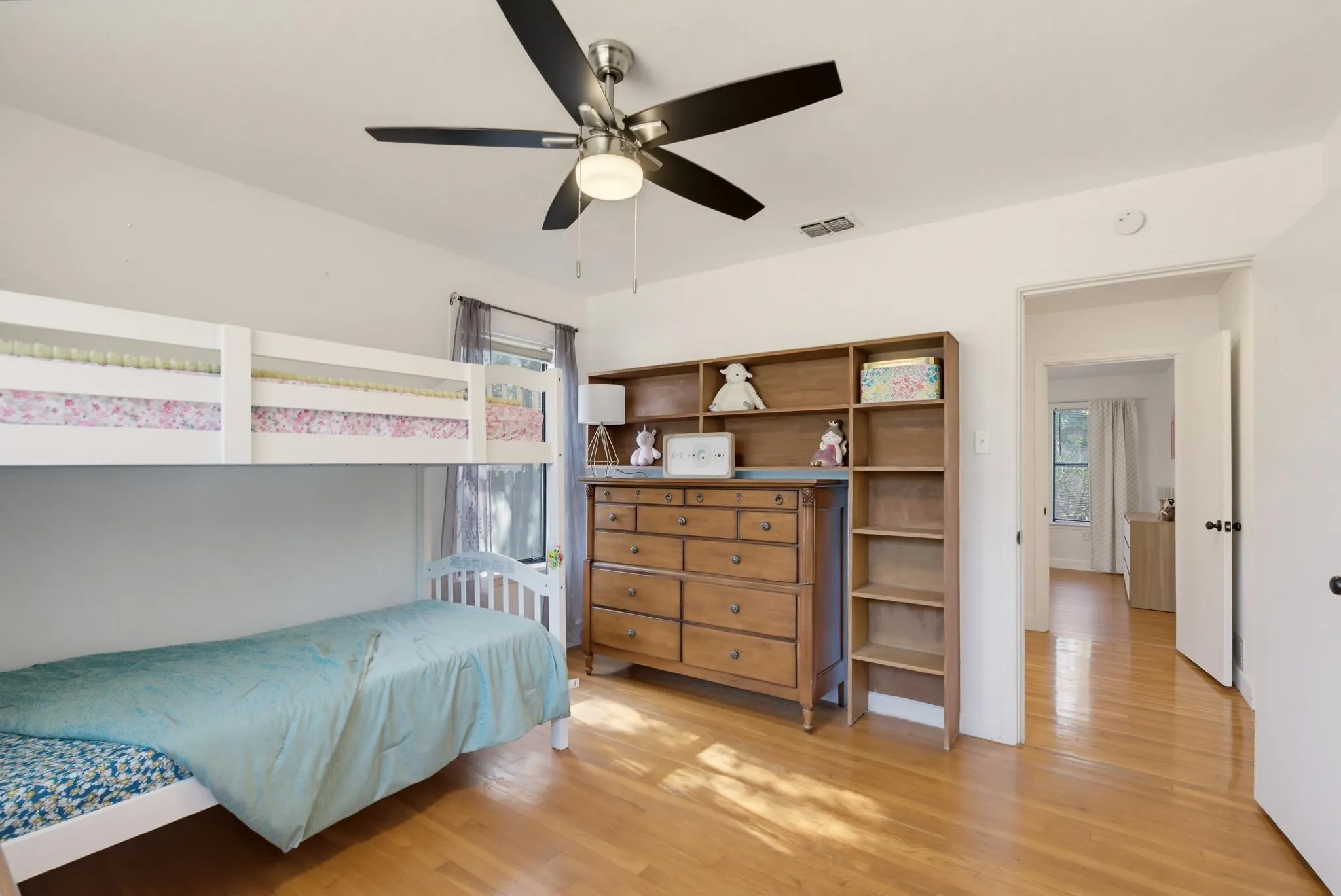 Single Family Residence For Sale in Taylor County , 2363 S 34th Street, Abilene, Texas 79605, 3 Bedroom, 2 Bathroom, 2 Garage spaces, 1,780 Sqft, built in 1955, mls#21365679, Real Estate Agent in Abilene, Homes For Sale in Taylor county, Homes For Sale in Abilene, Realtor in Abilene Texas, Real Estate Brokerage Independent Realty Texas, Luminita Cordes Realtor
