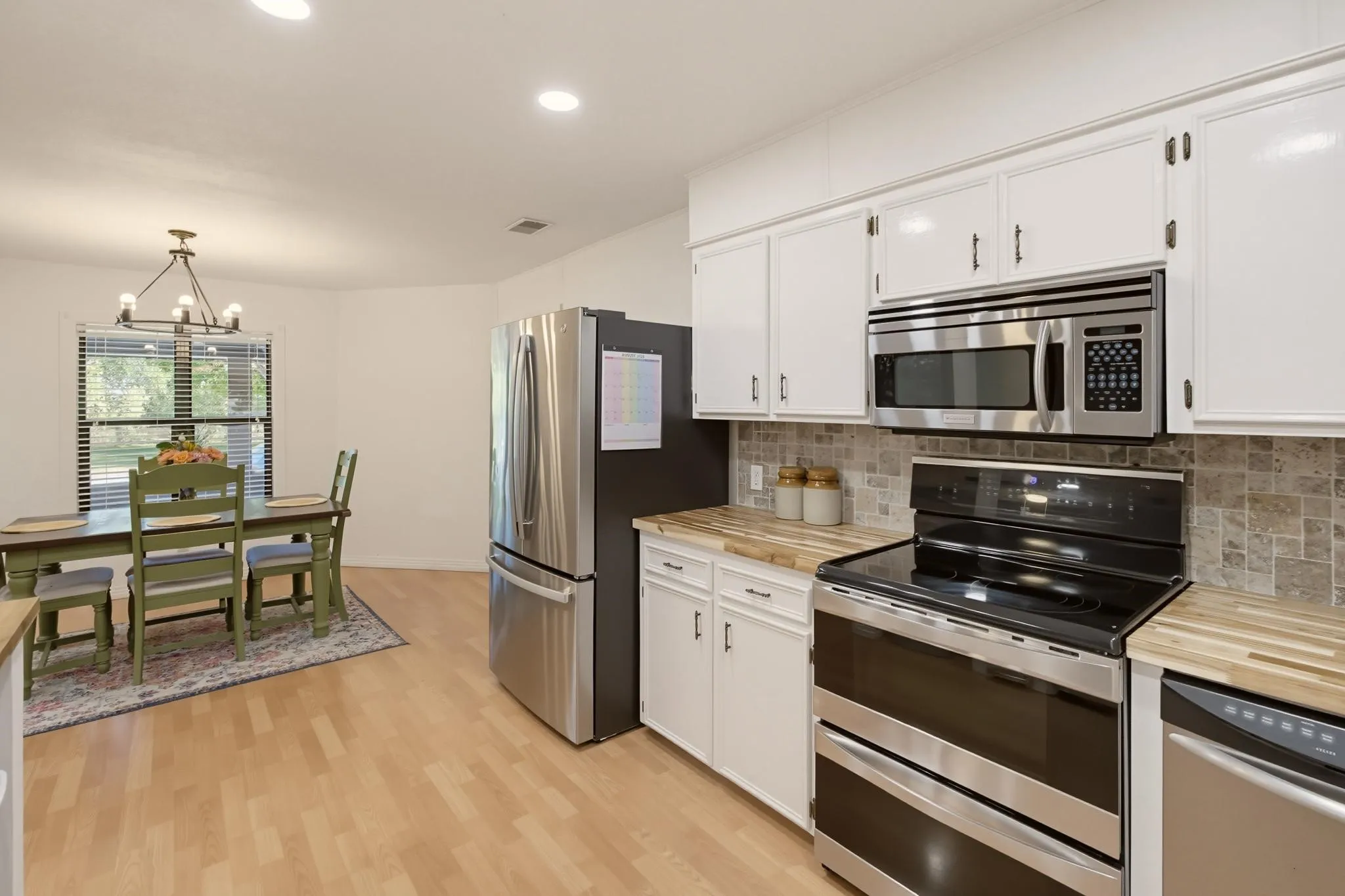 Single Family Residence For Sale in Taylor County , 2363 S 34th Street, Abilene, Texas 79605, 3 Bedroom, 2 Bathroom, 2 Garage spaces, 1,780 Sqft, built in 1955, mls#21365679, Real Estate Agent in Abilene, Homes For Sale in Taylor county, Homes For Sale in Abilene, Realtor in Abilene Texas, Real Estate Brokerage Independent Realty Texas, Luminita Cordes Realtor