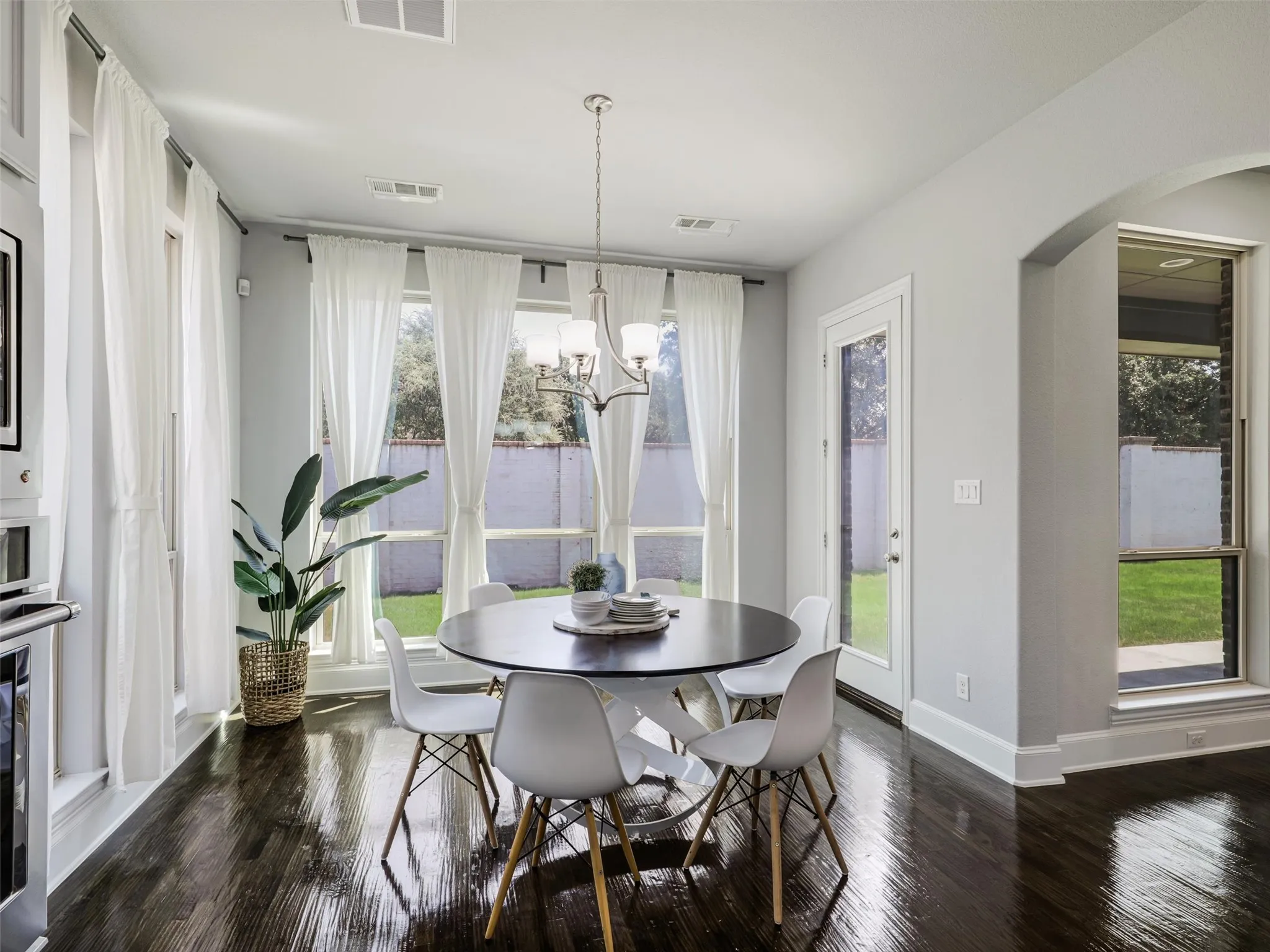Single Family Residence For Sale in Collin County , 508 Cotton Gin Trail, Allen, Texas 75013, 5 Bedroom, 6 Bathroom, 3 Garage spaces, 4,732 Sqft, built in 2017, mls#21366676, Real Estate Agent in Allen, Homes For Sale in Collin county, Homes For Sale in Allen, Realtor in Allen Texas, Real Estate Brokerage Independent Realty Texas, Luminita Cordes Realtor