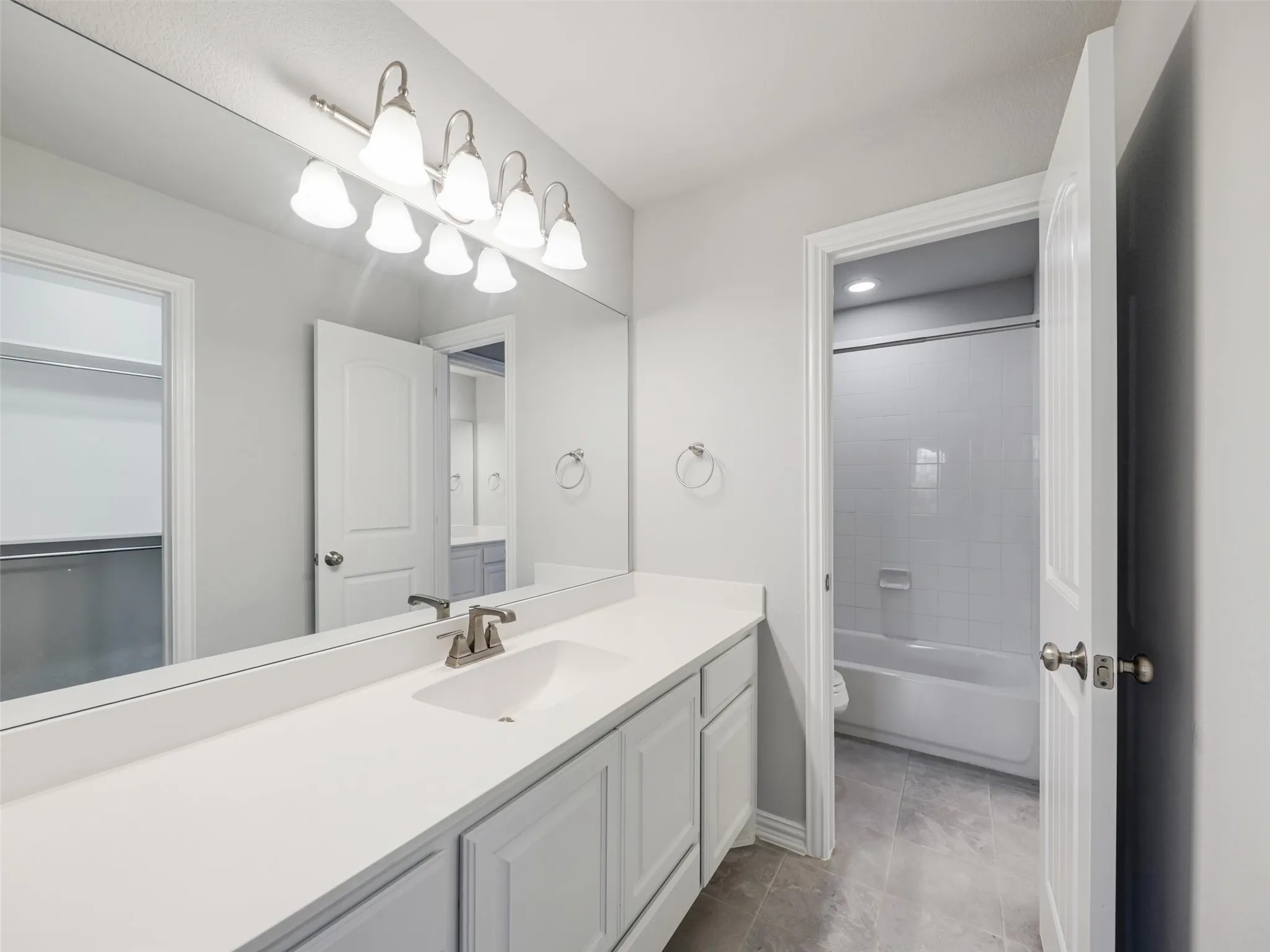 Single Family Residence For Sale in Collin County , 508 Cotton Gin Trail, Allen, Texas 75013, 5 Bedroom, 6 Bathroom, 3 Garage spaces, 4,732 Sqft, built in 2017, mls#21366676, Real Estate Agent in Allen, Homes For Sale in Collin county, Homes For Sale in Allen, Realtor in Allen Texas, Real Estate Brokerage Independent Realty Texas, Luminita Cordes Realtor