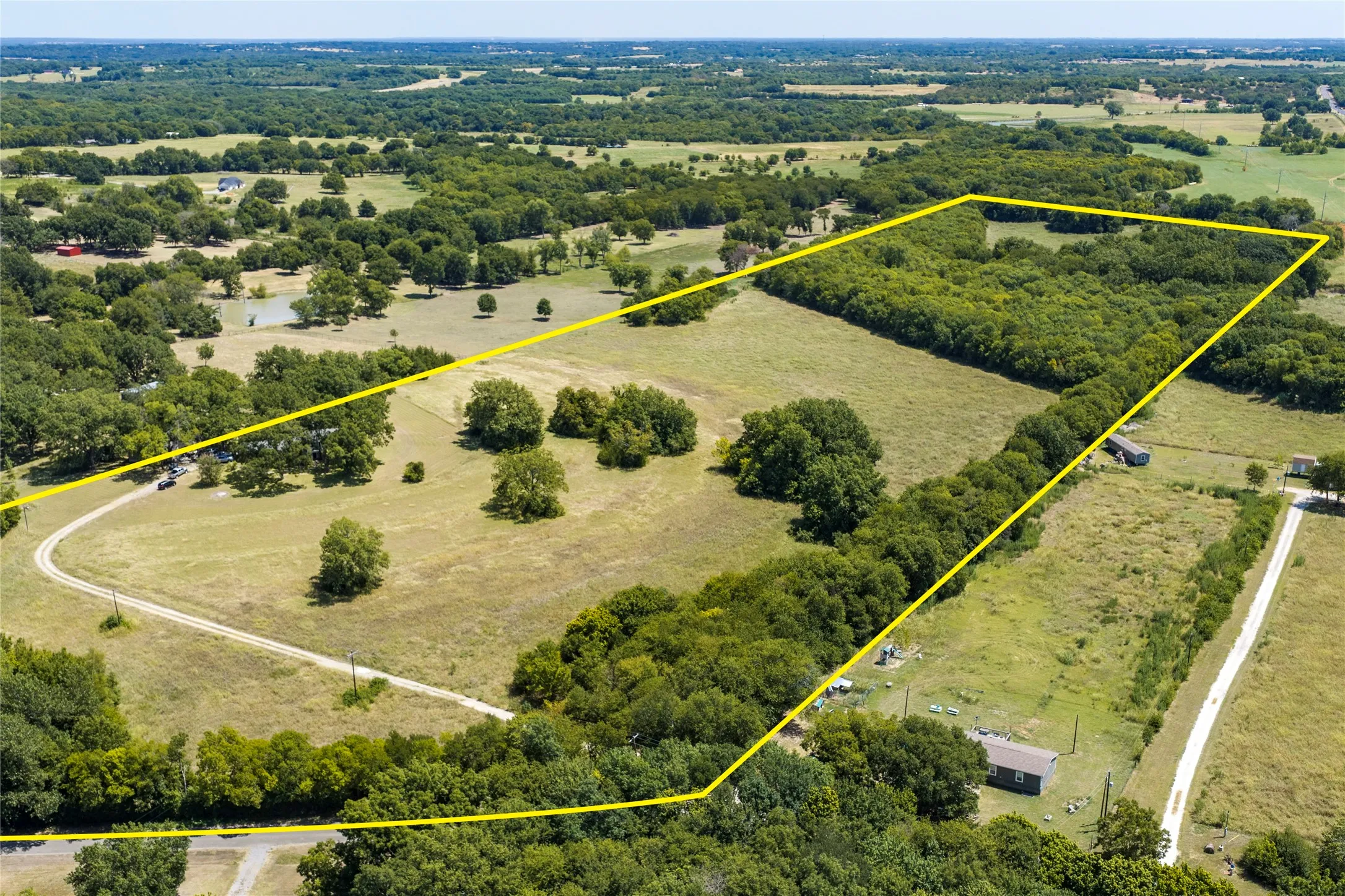 Native vegetation provides a natural habitat for an abundance of wildlife, further enhancing the peaceful countryside.