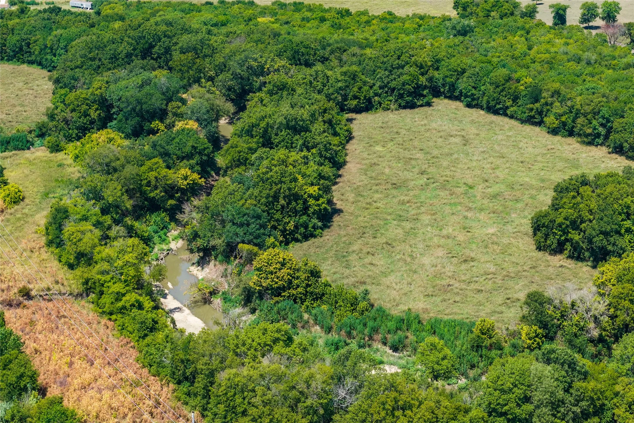 Single Family Residence For Sale in Grayson County , 346 Smith Oak Road, Sherman, Texas 75090, 4 Bedroom, 3 Bathroom, 4 Garage spaces, 2,787 Sqft, built in 1972, mls#21364281, Real Estate Agent in Sherman, Homes For Sale in Grayson county, Homes For Sale in Sherman, Realtor in Sherman Texas, Real Estate Brokerage Independent Realty Texas, Luminita Cordes Realtor