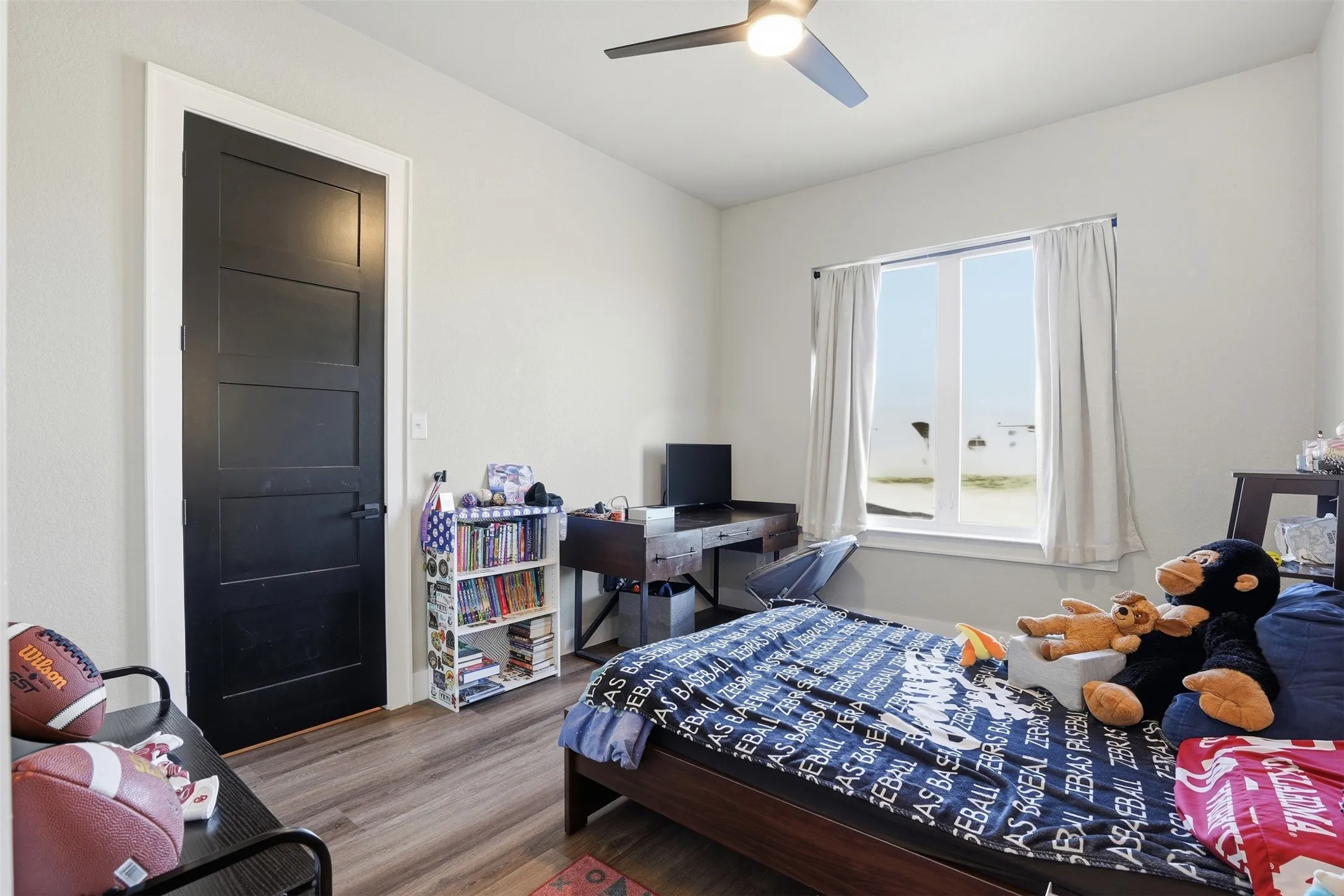 Single Family Residence For Sale in Johnson County , 8410 County Road 301, Grandview, Texas 76050, 4 Bedroom, 3 Bathroom, 2 Garage spaces, 2,250 Sqft, built in 2021, mls#21364849, Real Estate Agent in Grandview, Homes For Sale in Johnson county, Homes For Sale in Grandview, Realtor in Grandview Texas, Real Estate Brokerage Independent Realty Texas, Luminita Cordes Realtor