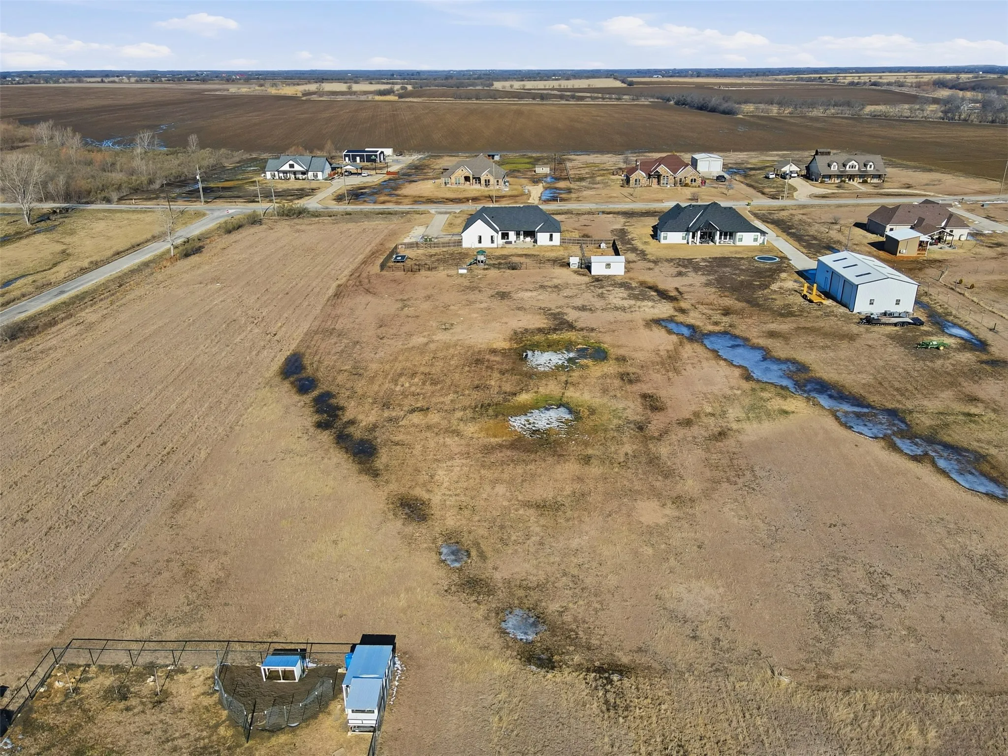 Single Family Residence For Sale in Johnson County , 8410 County Road 301, Grandview, Texas 76050, 4 Bedroom, 3 Bathroom, 2 Garage spaces, 2,250 Sqft, built in 2021, mls#21364849, Real Estate Agent in Grandview, Homes For Sale in Johnson county, Homes For Sale in Grandview, Realtor in Grandview Texas, Real Estate Brokerage Independent Realty Texas, Luminita Cordes Realtor