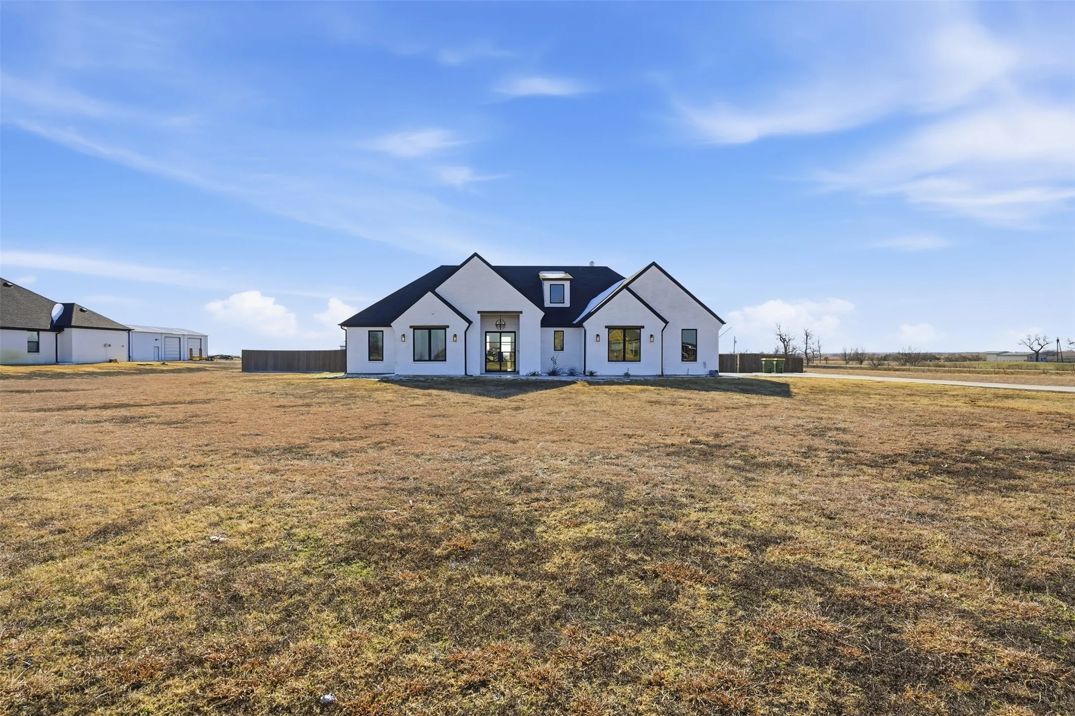 Single Family Residence For Sale in Johnson County , 8410 County Road 301, Grandview, Texas 76050, 4 Bedroom, 3 Bathroom, 2 Garage spaces, 2,250 Sqft, built in 2021, mls#21364849, Real Estate Agent in Grandview, Homes For Sale in Johnson county, Homes For Sale in Grandview, Realtor in Grandview Texas, Real Estate Brokerage Independent Realty Texas, Luminita Cordes Realtor