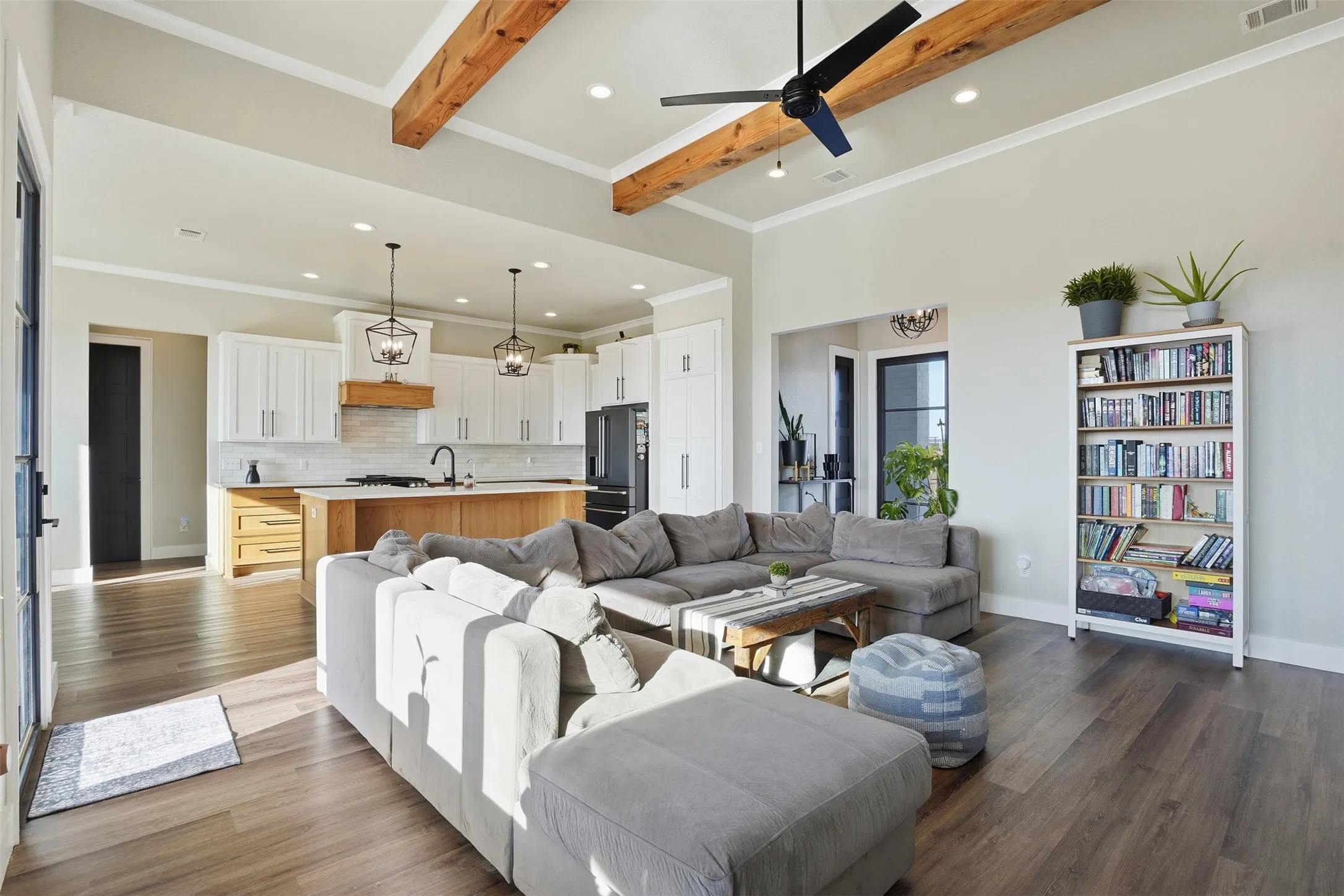 Single Family Residence For Sale in Johnson County , 8410 County Road 301, Grandview, Texas 76050, 4 Bedroom, 3 Bathroom, 2 Garage spaces, 2,250 Sqft, built in 2021, mls#21364849, Real Estate Agent in Grandview, Homes For Sale in Johnson county, Homes For Sale in Grandview, Realtor in Grandview Texas, Real Estate Brokerage Independent Realty Texas, Luminita Cordes Realtor