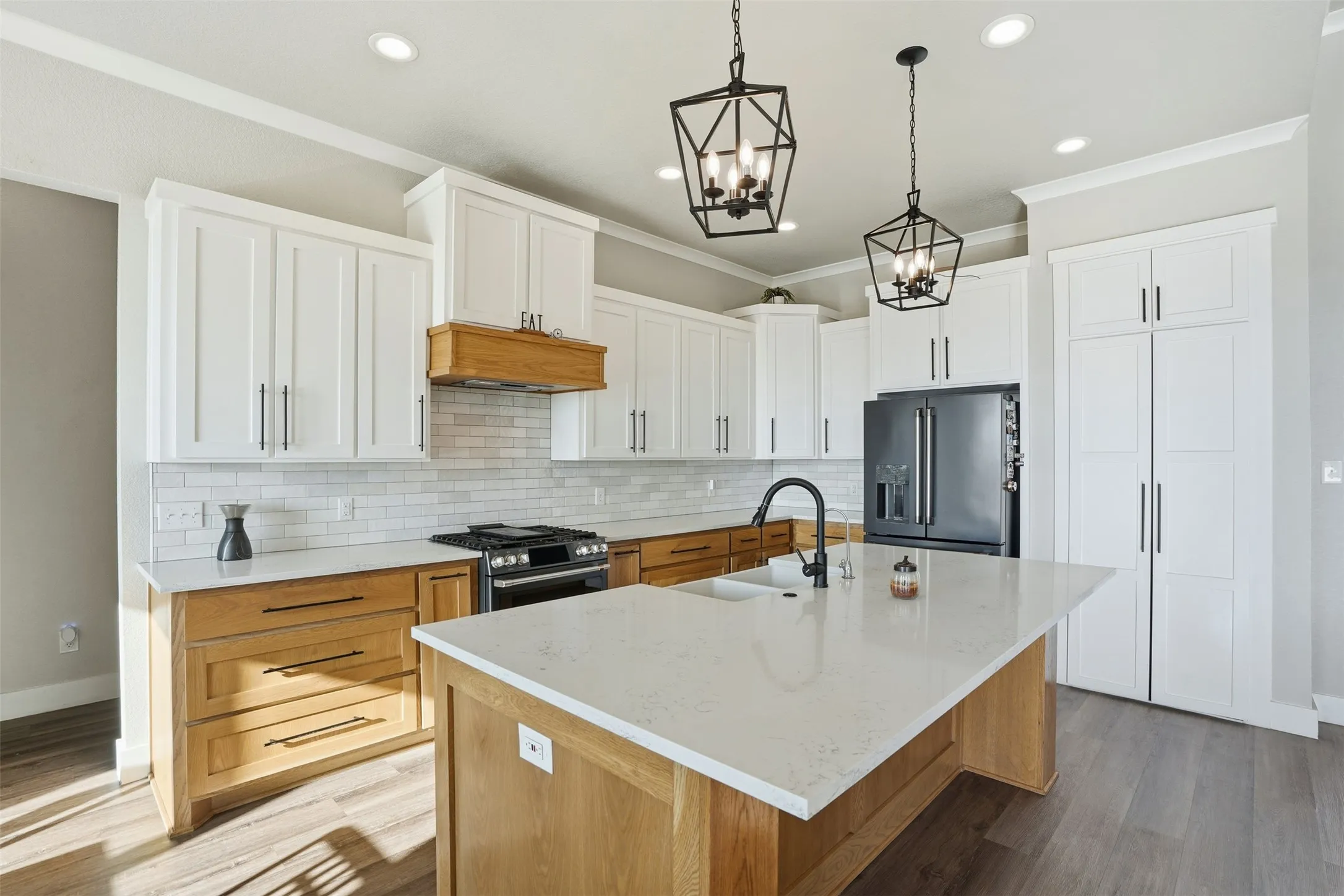 Single Family Residence For Sale in Johnson County , 8410 County Road 301, Grandview, Texas 76050, 4 Bedroom, 3 Bathroom, 2 Garage spaces, 2,250 Sqft, built in 2021, mls#21364849, Real Estate Agent in Grandview, Homes For Sale in Johnson county, Homes For Sale in Grandview, Realtor in Grandview Texas, Real Estate Brokerage Independent Realty Texas, Luminita Cordes Realtor