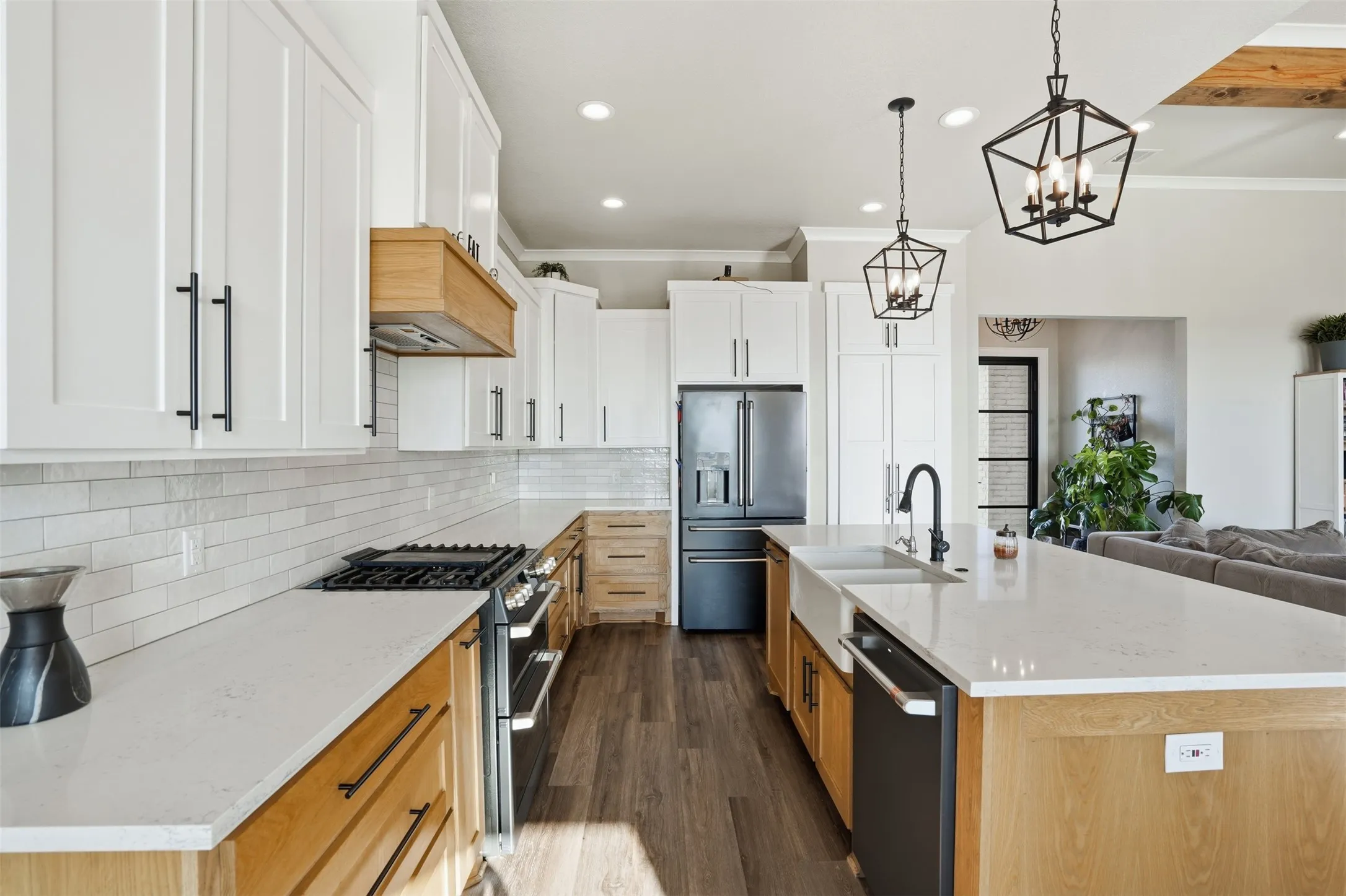 Single Family Residence For Sale in Johnson County , 8410 County Road 301, Grandview, Texas 76050, 4 Bedroom, 3 Bathroom, 2 Garage spaces, 2,250 Sqft, built in 2021, mls#21364849, Real Estate Agent in Grandview, Homes For Sale in Johnson county, Homes For Sale in Grandview, Realtor in Grandview Texas, Real Estate Brokerage Independent Realty Texas, Luminita Cordes Realtor