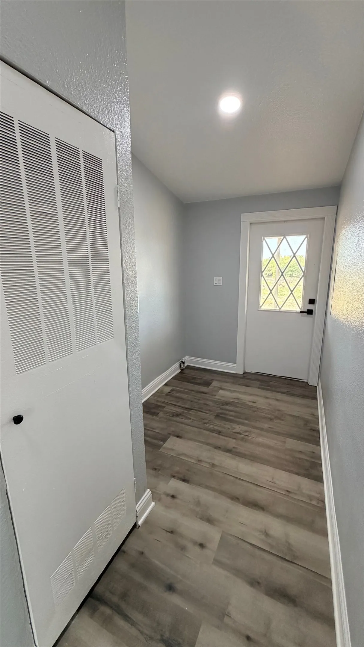 Mobile Home For Sale in Wise County , 716 Coyote Trail, Rhome, Texas 76078, 3 Bedroom, 2 Bathroom, Garage spaces, 1,620 Sqft, built in 1998, mls#21366683, Real Estate Agent in Rhome, Homes For Sale in Wise county, Homes For Sale in Rhome, Realtor in Rhome Texas, Real Estate Brokerage Independent Realty Texas, Luminita Cordes Realtor