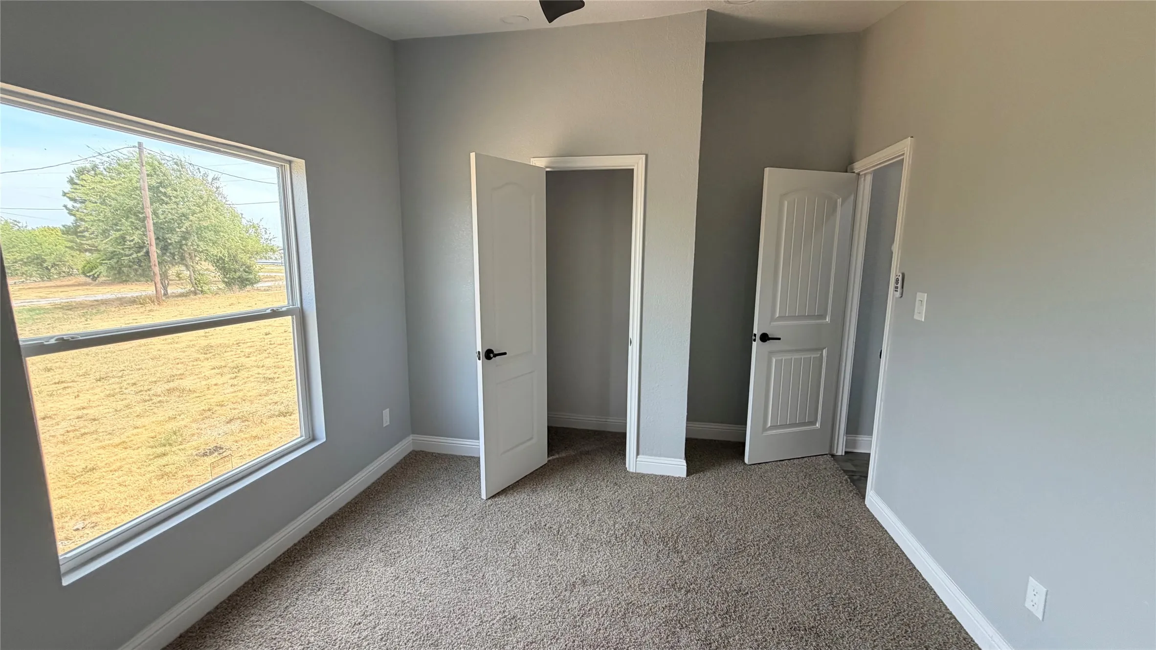 Mobile Home For Sale in Wise County , 716 Coyote Trail, Rhome, Texas 76078, 3 Bedroom, 2 Bathroom, Garage spaces, 1,620 Sqft, built in 1998, mls#21366683, Real Estate Agent in Rhome, Homes For Sale in Wise county, Homes For Sale in Rhome, Realtor in Rhome Texas, Real Estate Brokerage Independent Realty Texas, Luminita Cordes Realtor