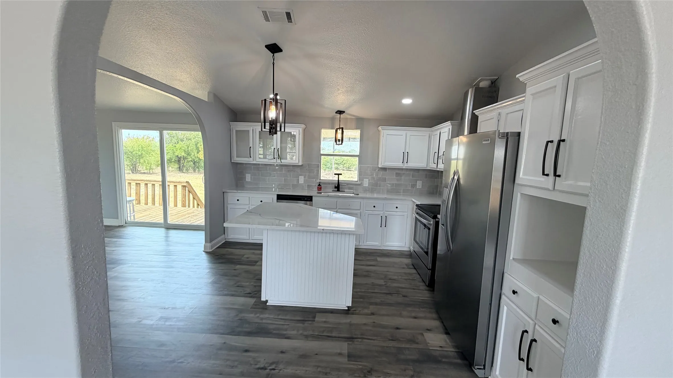 Mobile Home For Sale in Wise County , 716 Coyote Trail, Rhome, Texas 76078, 3 Bedroom, 2 Bathroom, Garage spaces, 1,620 Sqft, built in 1998, mls#21366683, Real Estate Agent in Rhome, Homes For Sale in Wise county, Homes For Sale in Rhome, Realtor in Rhome Texas, Real Estate Brokerage Independent Realty Texas, Luminita Cordes Realtor
