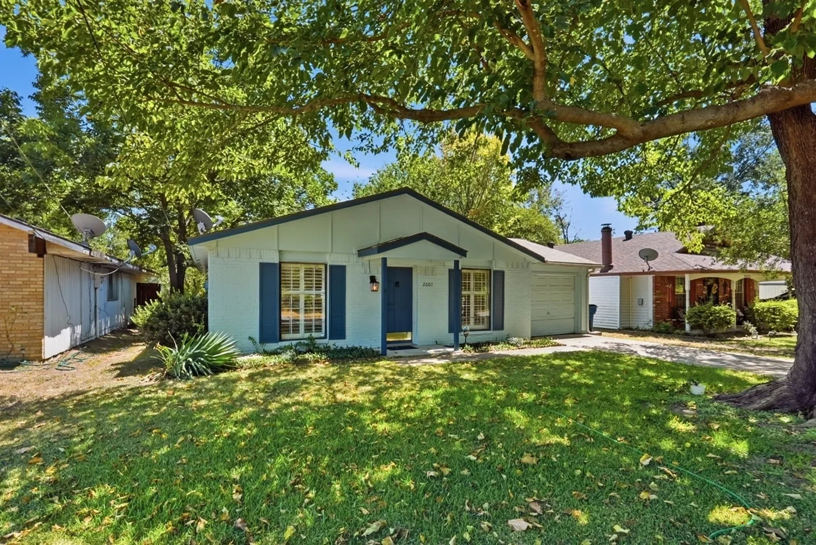 Single Family Residence For Sale in Navarro County , 2601 W 5th, Corsicana, Texas 75110, 3 Bedroom, 2 Bathroom, 1 Garage spaces, 1,140 Sqft, built in 1975, mls#21365236, Real Estate Agent in Corsicana, Homes For Sale in Navarro county, Homes For Sale in Corsicana, Realtor in Corsicana Texas, Real Estate Brokerage Independent Realty Texas, Luminita Cordes Realtor