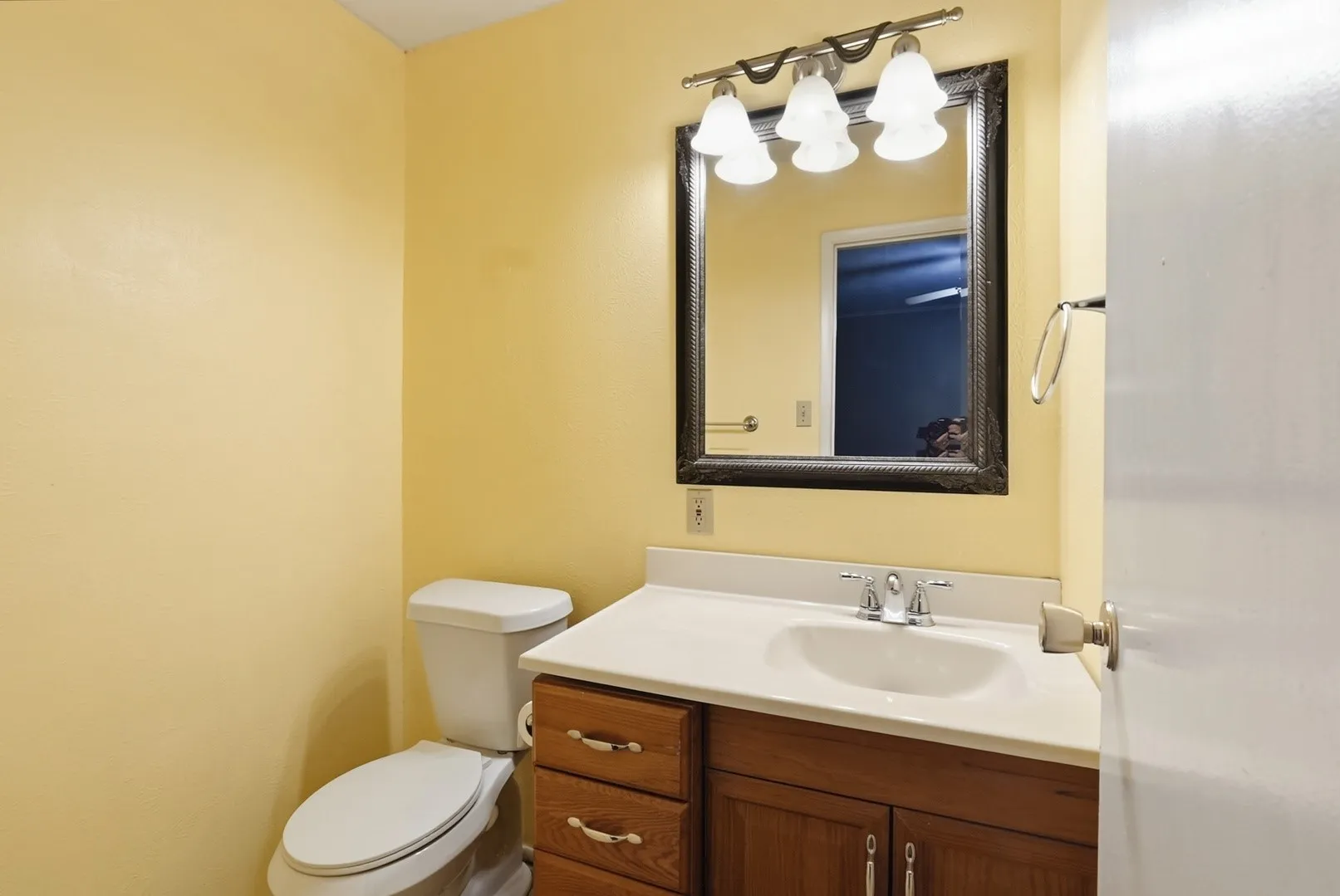Single Family Residence For Sale in Navarro County , 2601 W 5th, Corsicana, Texas 75110, 3 Bedroom, 2 Bathroom, 1 Garage spaces, 1,140 Sqft, built in 1975, mls#21365236, Real Estate Agent in Corsicana, Homes For Sale in Navarro county, Homes For Sale in Corsicana, Realtor in Corsicana Texas, Real Estate Brokerage Independent Realty Texas, Luminita Cordes Realtor