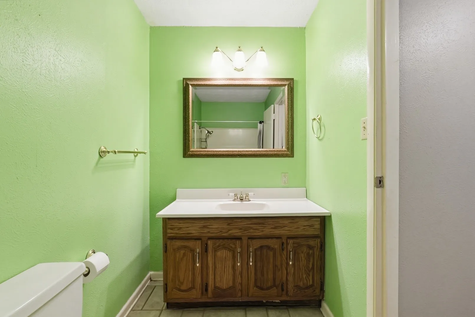Single Family Residence For Sale in Navarro County , 2601 W 5th, Corsicana, Texas 75110, 3 Bedroom, 2 Bathroom, 1 Garage spaces, 1,140 Sqft, built in 1975, mls#21365236, Real Estate Agent in Corsicana, Homes For Sale in Navarro county, Homes For Sale in Corsicana, Realtor in Corsicana Texas, Real Estate Brokerage Independent Realty Texas, Luminita Cordes Realtor