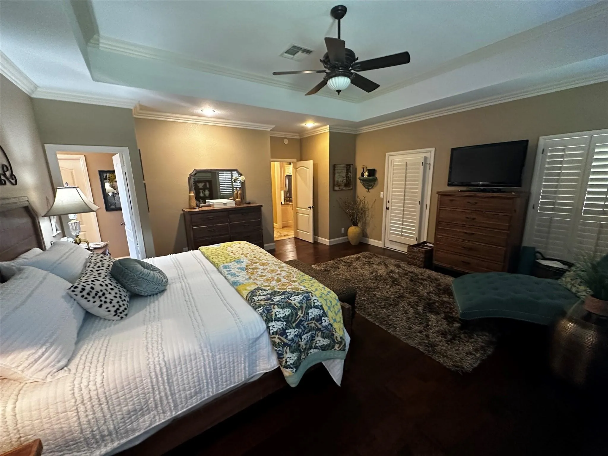 Single Family Residence For Sale in Montague County , 1602 Jefferson Street, Bowie, Texas 76230, 4 Bedroom, 5 Bathroom, 2 Garage spaces, 3,104 Sqft, built in 2006, mls#21366688, Real Estate Agent in Bowie, Homes For Sale in Montague county, Homes For Sale in Bowie, Realtor in Bowie Texas, Real Estate Brokerage Independent Realty Texas, Luminita Cordes Realtor