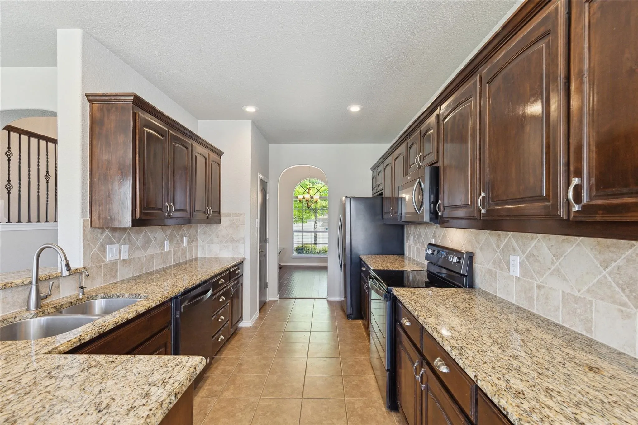 Single Family Residence For Rent in Denton County , 1416 Elkford Lane, Fort Worth, Texas 76247, 4 Bedroom, 3 Bathroom, 2 Garage spaces, 2,415 Sqft, built in 2011, mls#21366693, Real Estate Agent in Fort Worth, Homes For Rent in Denton county, Homes For Rent in Fort Worth, Realtor in Fort Worth Texas, Real Estate Brokerage Independent Realty Texas, Luminita Cordes Realtor