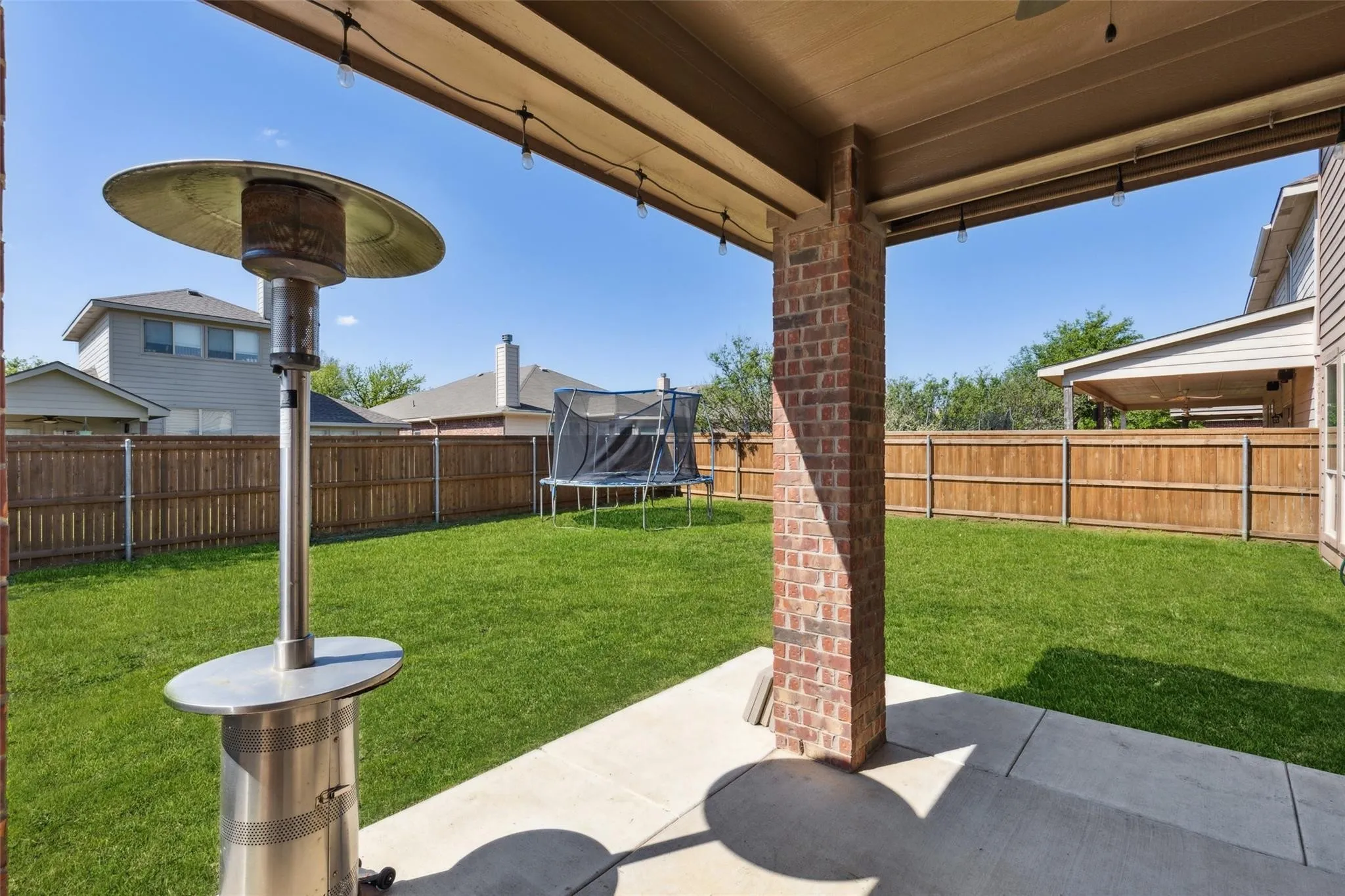 Single Family Residence For Rent in Denton County , 1416 Elkford Lane, Fort Worth, Texas 76247, 4 Bedroom, 3 Bathroom, 2 Garage spaces, 2,415 Sqft, built in 2011, mls#21366693, Real Estate Agent in Fort Worth, Homes For Rent in Denton county, Homes For Rent in Fort Worth, Realtor in Fort Worth Texas, Real Estate Brokerage Independent Realty Texas, Luminita Cordes Realtor