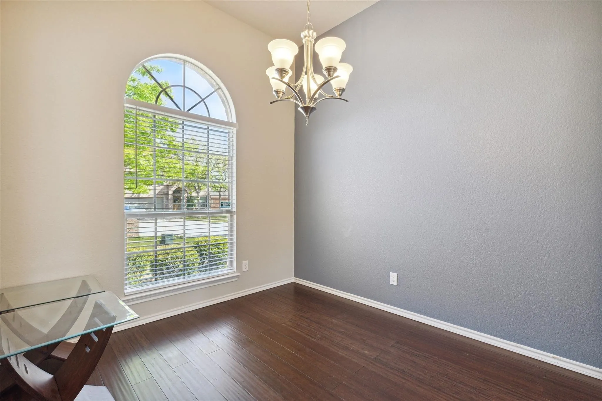 Single Family Residence For Rent in Denton County , 1416 Elkford Lane, Fort Worth, Texas 76247, 4 Bedroom, 3 Bathroom, 2 Garage spaces, 2,415 Sqft, built in 2011, mls#21366693, Real Estate Agent in Fort Worth, Homes For Rent in Denton county, Homes For Rent in Fort Worth, Realtor in Fort Worth Texas, Real Estate Brokerage Independent Realty Texas, Luminita Cordes Realtor