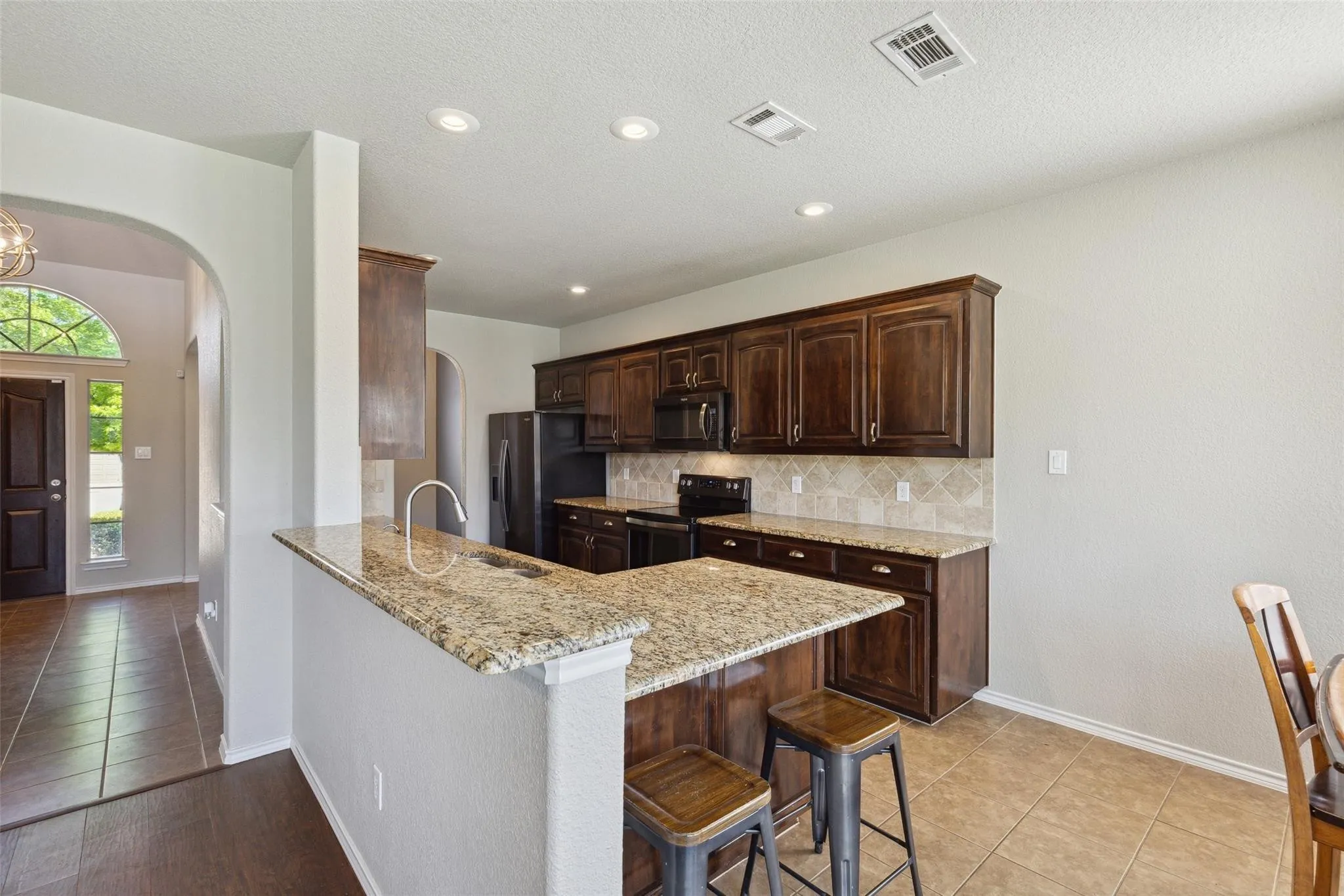 Single Family Residence For Rent in Denton County , 1416 Elkford Lane, Fort Worth, Texas 76247, 4 Bedroom, 3 Bathroom, 2 Garage spaces, 2,415 Sqft, built in 2011, mls#21366693, Real Estate Agent in Fort Worth, Homes For Rent in Denton county, Homes For Rent in Fort Worth, Realtor in Fort Worth Texas, Real Estate Brokerage Independent Realty Texas, Luminita Cordes Realtor