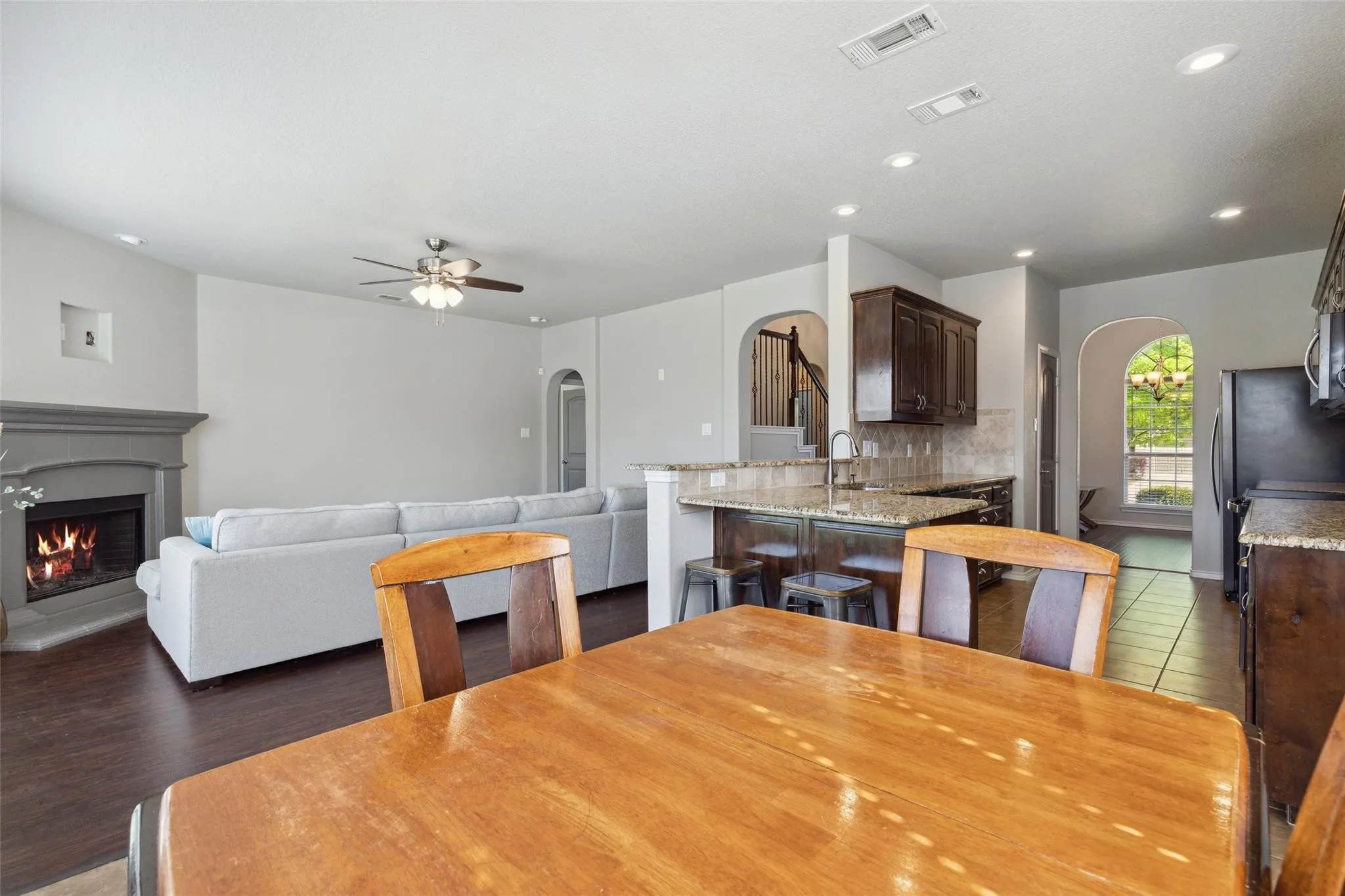 Single Family Residence For Rent in Denton County , 1416 Elkford Lane, Fort Worth, Texas 76247, 4 Bedroom, 3 Bathroom, 2 Garage spaces, 2,415 Sqft, built in 2011, mls#21366693, Real Estate Agent in Fort Worth, Homes For Rent in Denton county, Homes For Rent in Fort Worth, Realtor in Fort Worth Texas, Real Estate Brokerage Independent Realty Texas, Luminita Cordes Realtor