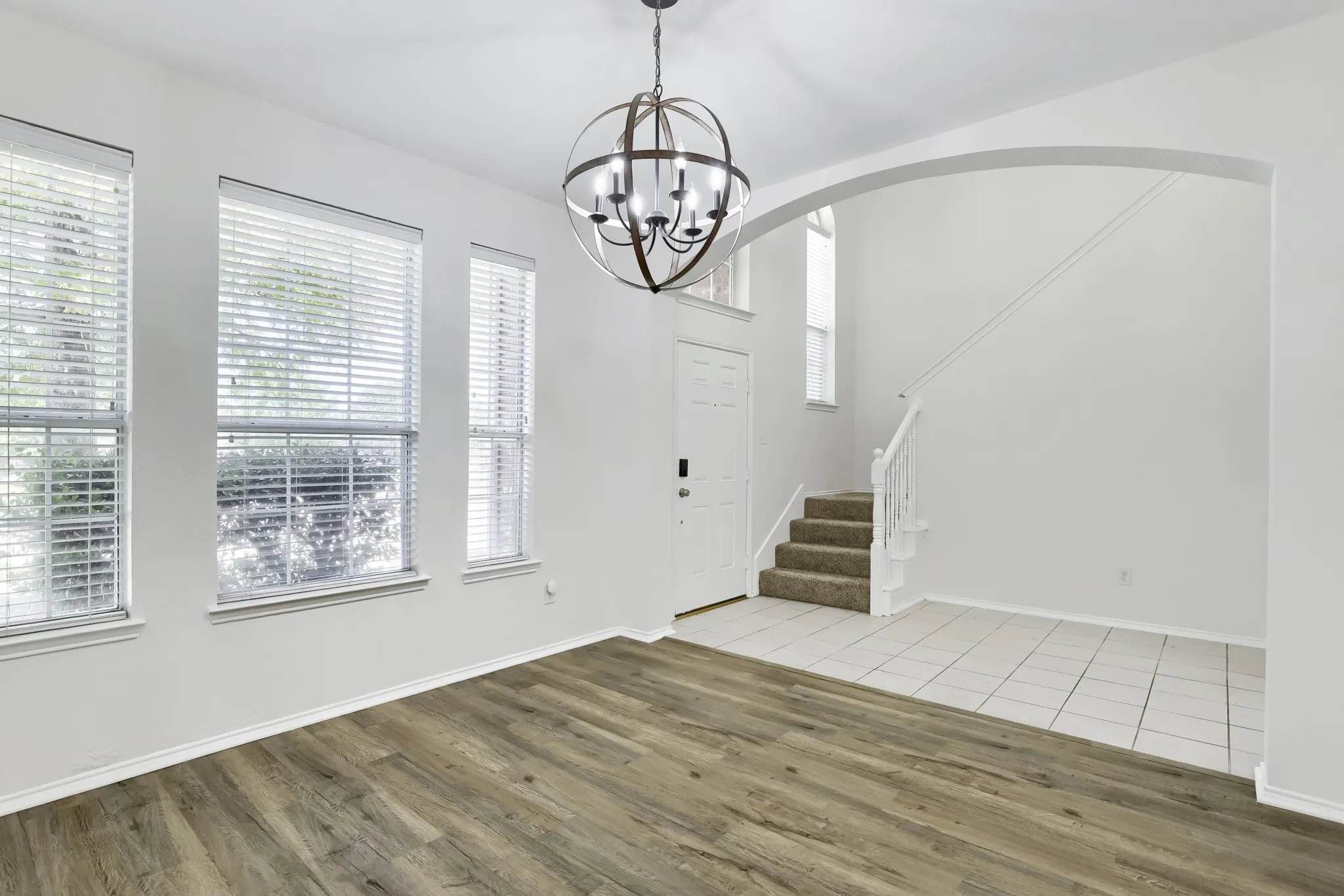 Single Family Residence For Sale in Collin County , 5905 Big Pine Drive, Mc Kinney, Texas 75070, 4 Bedroom, 3 Bathroom, 1 Garage spaces, 2,617 Sqft, built in 2002, mls#21363044, Real Estate Agent in Mc Kinney, Homes For Sale in Collin county, Homes For Sale in Mc Kinney, Realtor in Mc Kinney Texas, Real Estate Brokerage Independent Realty Texas, Luminita Cordes Realtor