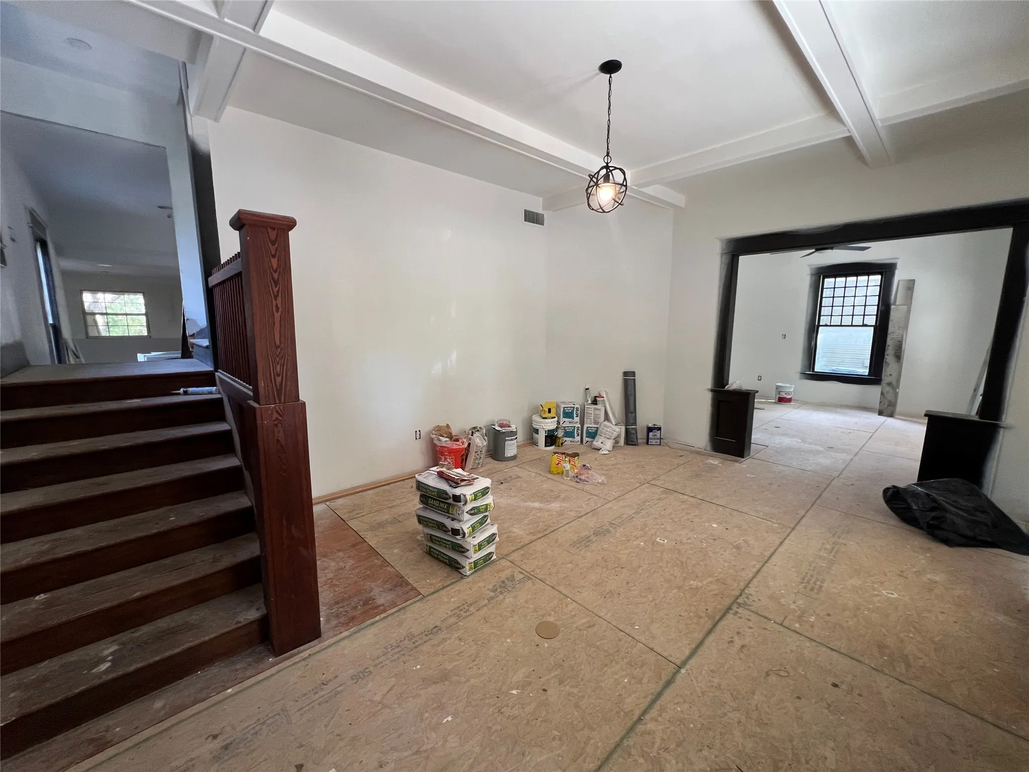 Single Family Residence For Sale in Dallas County , 5511 Tremont Street, Dallas, Texas 75214, 5 Bedroom, 3 Bathroom, 2 Garage spaces, 2,684 Sqft, built in 1930, mls#21366517, Real Estate Agent in Dallas, Homes For Sale in Dallas county, Homes For Sale in Dallas, Realtor in Dallas Texas, Real Estate Brokerage Independent Realty Texas, Luminita Cordes Realtor