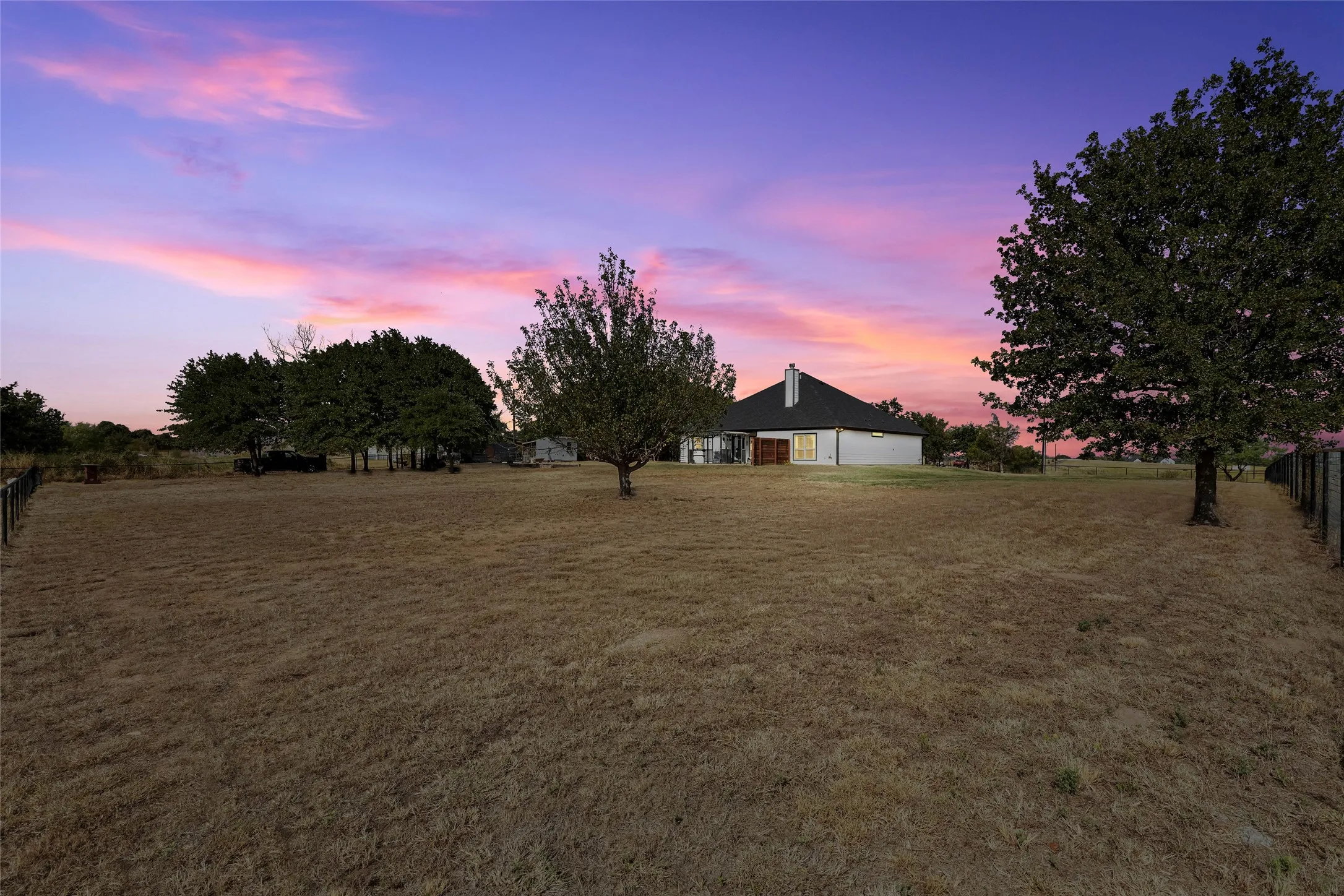 Single Family Residence For Sale in Wise County , 6093 S Fm 730, Decatur, Texas 76234, 3 Bedroom, 3 Bathroom, 2 Garage spaces, 1,904 Sqft, built in 2018, mls#21363034, Real Estate Agent in Decatur, Homes For Sale in Wise county, Homes For Sale in Decatur, Realtor in Decatur Texas, Real Estate Brokerage Independent Realty Texas, Luminita Cordes Realtor