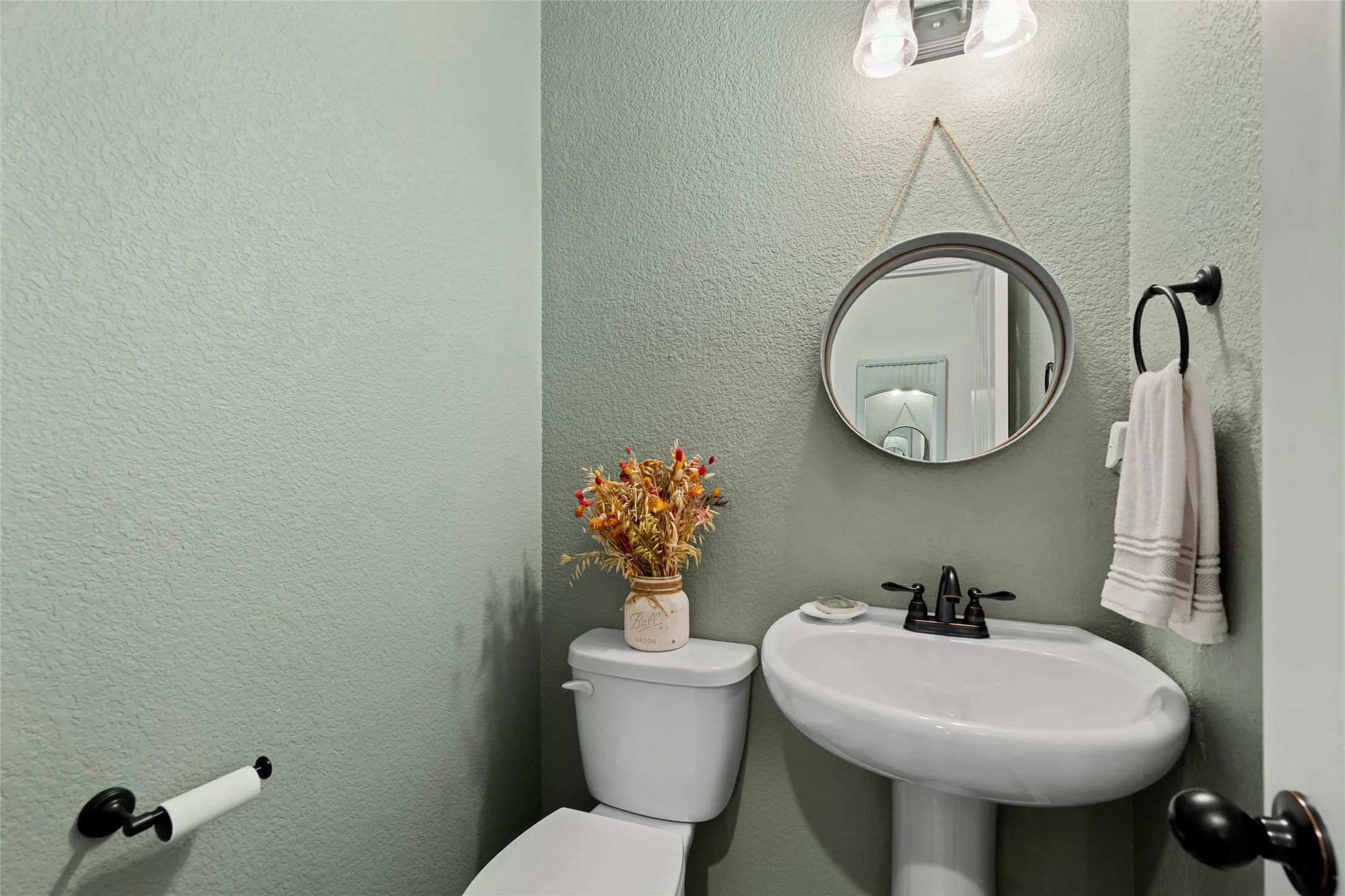 Single Family Residence For Sale in Wise County , 6093 S Fm 730, Decatur, Texas 76234, 3 Bedroom, 3 Bathroom, 2 Garage spaces, 1,904 Sqft, built in 2018, mls#21363034, Real Estate Agent in Decatur, Homes For Sale in Wise county, Homes For Sale in Decatur, Realtor in Decatur Texas, Real Estate Brokerage Independent Realty Texas, Luminita Cordes Realtor