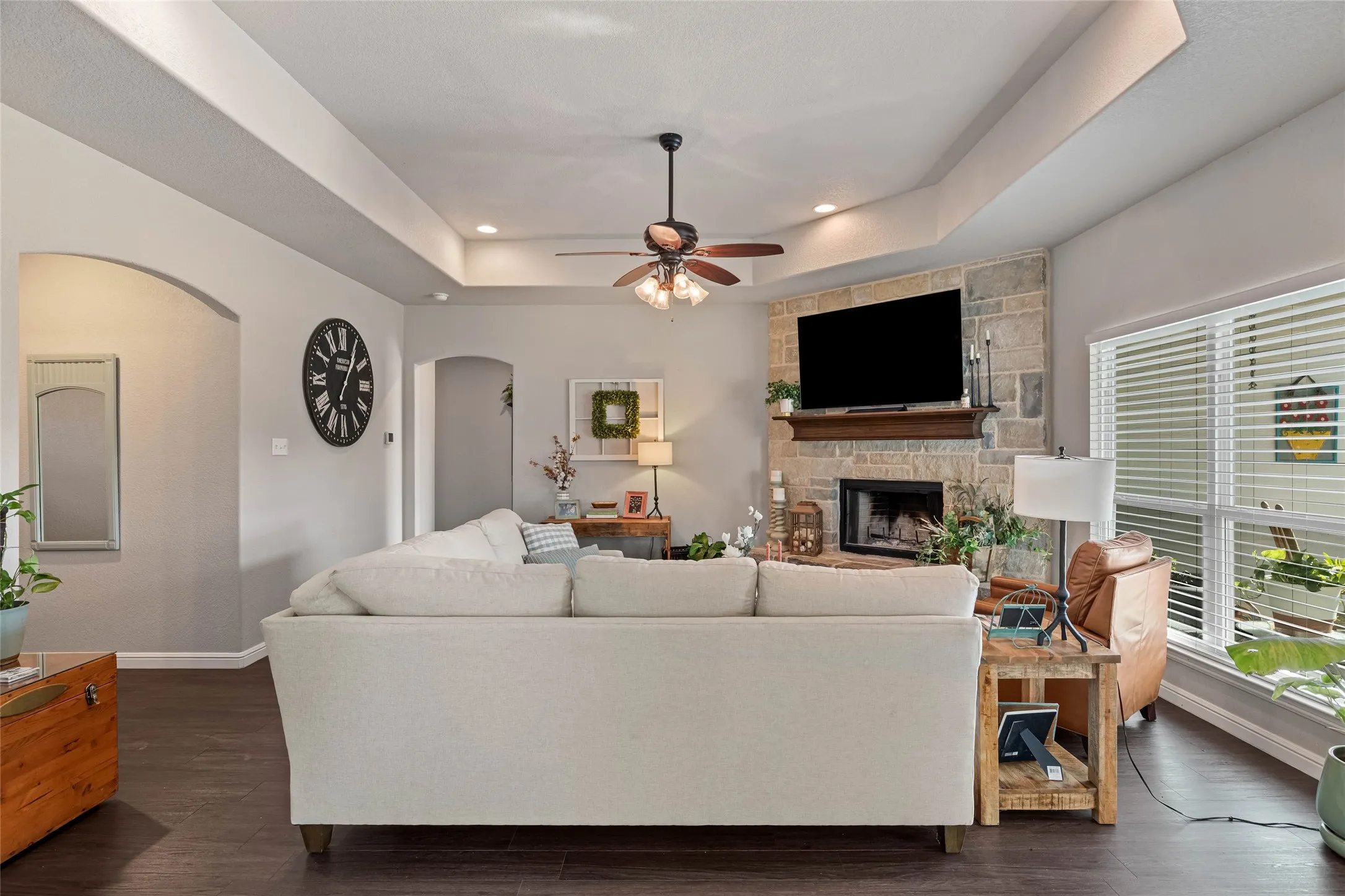 Single Family Residence For Sale in Wise County , 6093 S Fm 730, Decatur, Texas 76234, 3 Bedroom, 3 Bathroom, 2 Garage spaces, 1,904 Sqft, built in 2018, mls#21363034, Real Estate Agent in Decatur, Homes For Sale in Wise county, Homes For Sale in Decatur, Realtor in Decatur Texas, Real Estate Brokerage Independent Realty Texas, Luminita Cordes Realtor