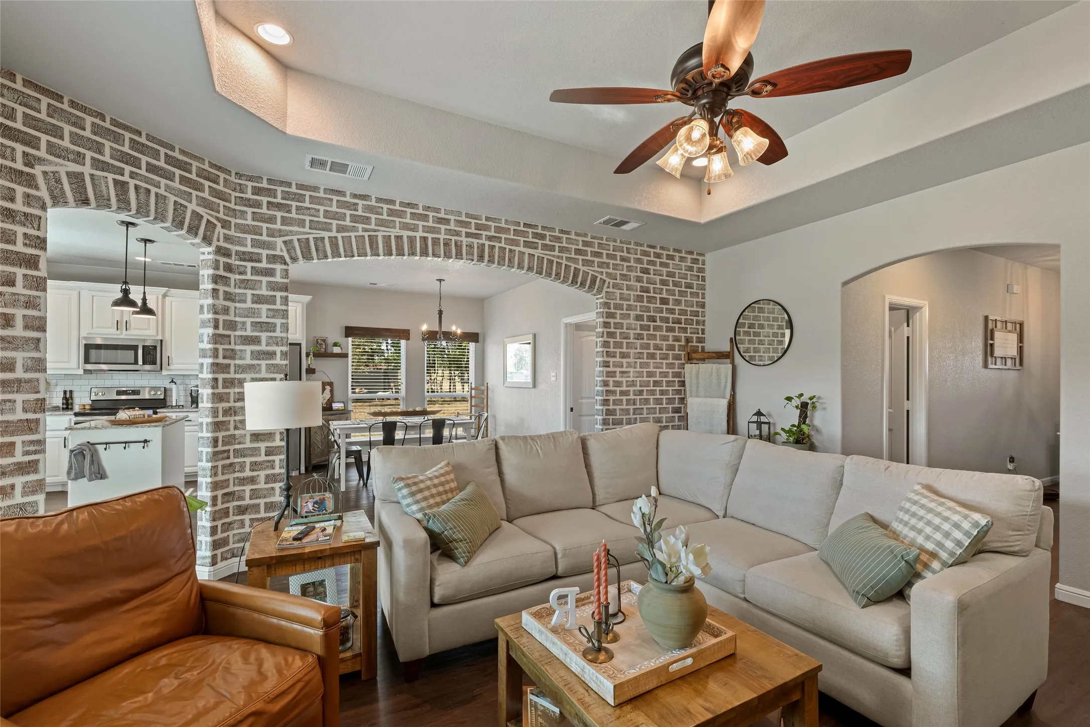 Single Family Residence For Sale in Wise County , 6093 S Fm 730, Decatur, Texas 76234, 3 Bedroom, 3 Bathroom, 2 Garage spaces, 1,904 Sqft, built in 2018, mls#21363034, Real Estate Agent in Decatur, Homes For Sale in Wise county, Homes For Sale in Decatur, Realtor in Decatur Texas, Real Estate Brokerage Independent Realty Texas, Luminita Cordes Realtor
