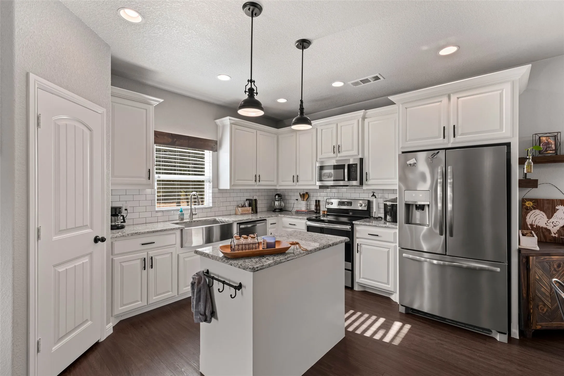 Single Family Residence For Sale in Wise County , 6093 S Fm 730, Decatur, Texas 76234, 3 Bedroom, 3 Bathroom, 2 Garage spaces, 1,904 Sqft, built in 2018, mls#21363034, Real Estate Agent in Decatur, Homes For Sale in Wise county, Homes For Sale in Decatur, Realtor in Decatur Texas, Real Estate Brokerage Independent Realty Texas, Luminita Cordes Realtor