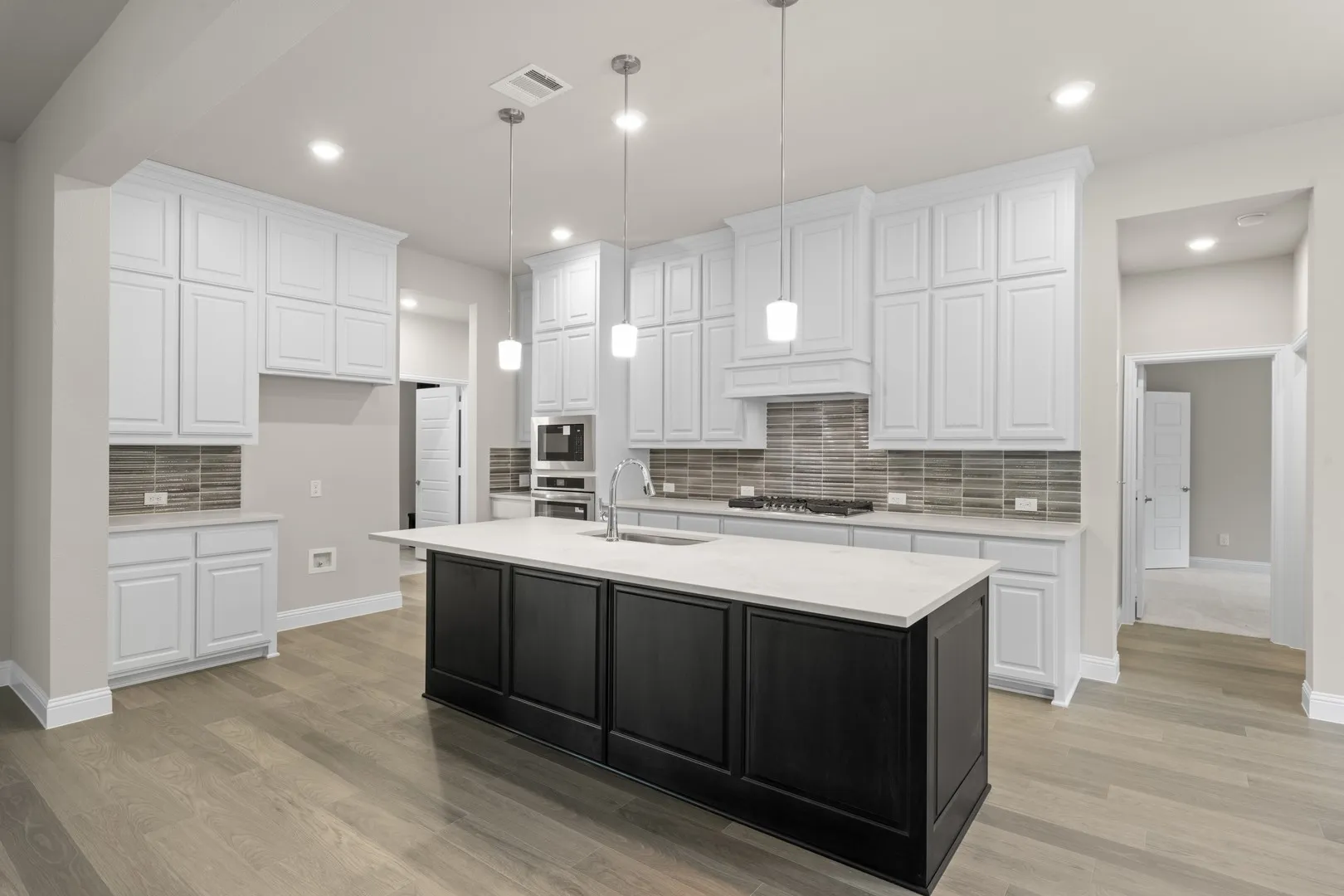 971 Richard Pittmon- Kitchen-2
