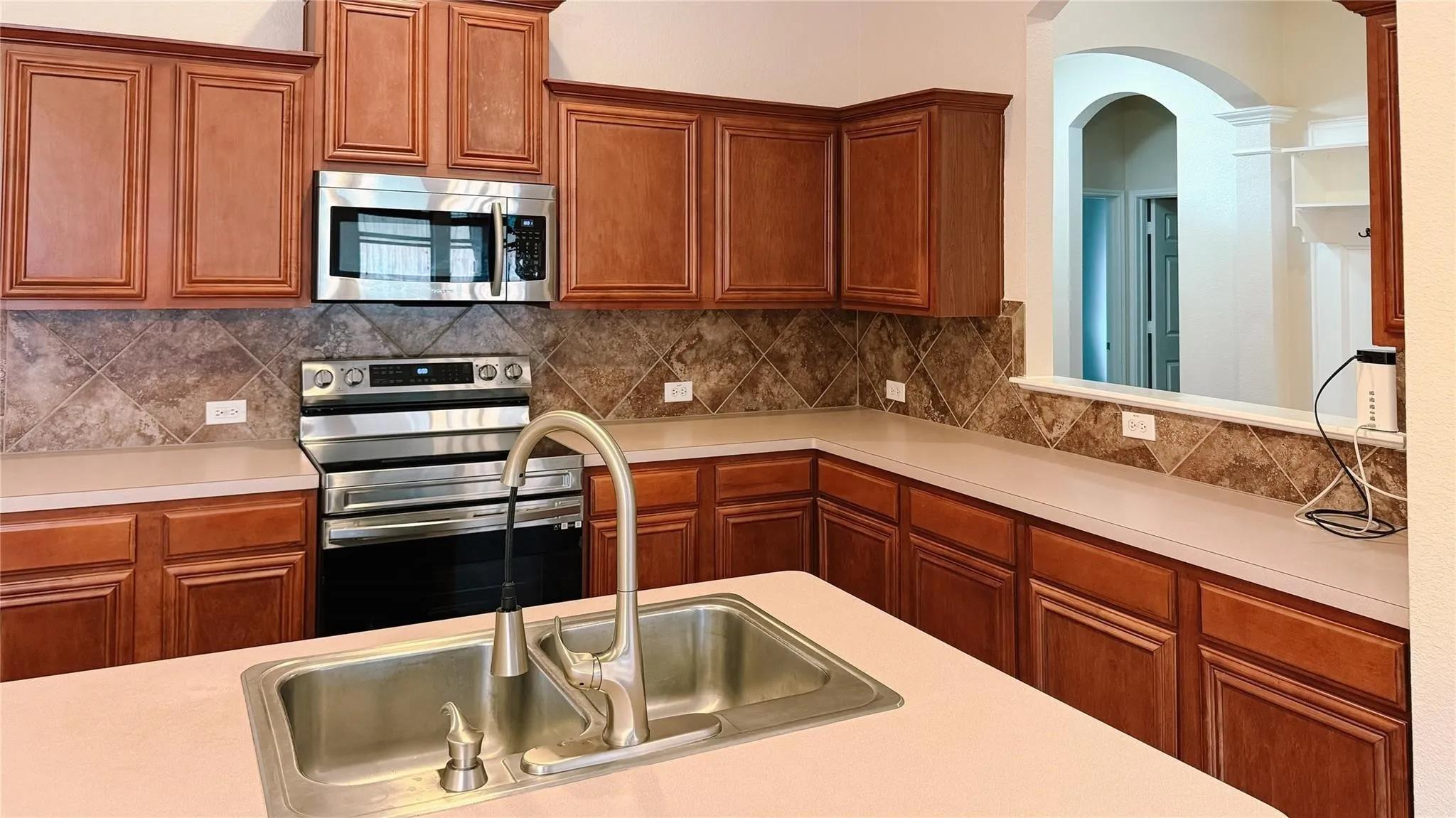 Single Family Residence For Sale in Tarrant County , 4308 Summer Star Lane, Fort Worth, Texas 76244, 3 Bedroom, 2 Bathroom, 2 Garage spaces, 1,602 Sqft, built in 2007, mls#21366435, Real Estate Agent in Fort Worth, Homes For Sale in Tarrant county, Homes For Sale in Fort Worth, Realtor in Fort Worth Texas, Real Estate Brokerage Independent Realty Texas, Luminita Cordes Realtor