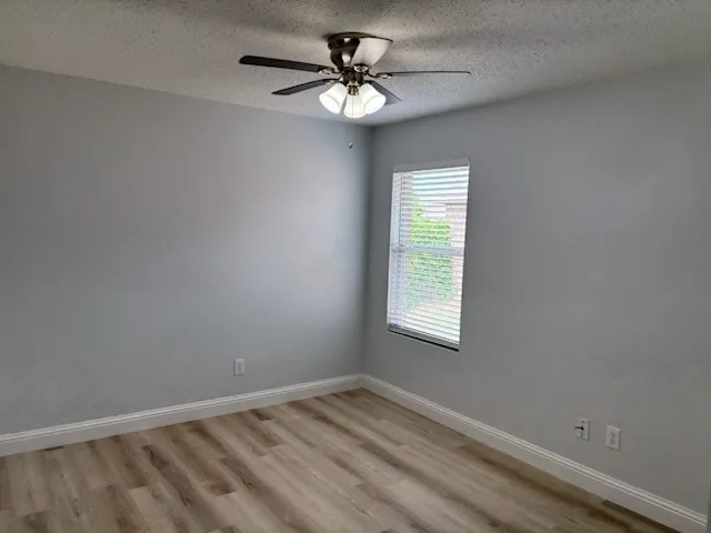Single Family Residence For Rent in Collin County , 2601 Mitchell Lane, Anna, Texas 75409, 3 Bedroom, 2 Bathroom, 2 Garage spaces, 1,601 Sqft, built in 2004, mls#21366703, Real Estate Agent in Anna, Homes For Rent in Collin county, Homes For Rent in Anna, Realtor in Anna Texas, Real Estate Brokerage Independent Realty Texas, Luminita Cordes Realtor