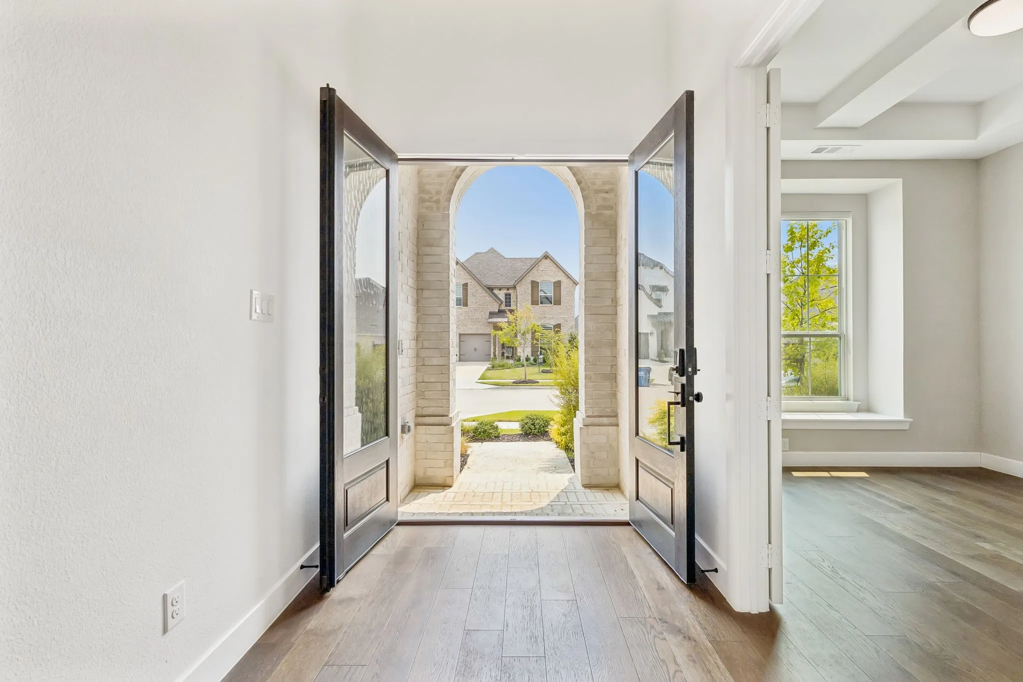 Single Family Residence For Sale in Denton County , 3921 Linear, Celina, Texas 75078, 4 Bedroom, 5 Bathroom, 3 Garage spaces, 3,461 Sqft, built in 2024, mls#21366668, Real Estate Agent in Celina, Homes For Sale in Denton county, Homes For Sale in Celina, Realtor in Celina Texas, Real Estate Brokerage Independent Realty Texas, Luminita Cordes Realtor