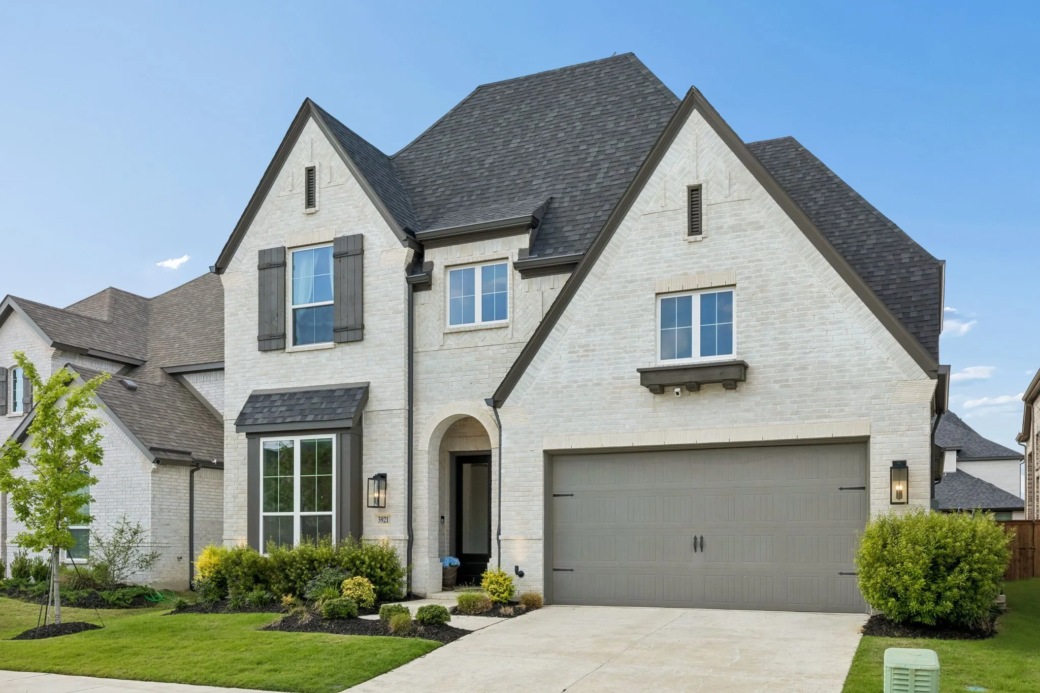 Single Family Residence For Sale in Denton County , 3921 Linear, Celina, Texas 75078, 4 Bedroom, 5 Bathroom, 3 Garage spaces, 3,461 Sqft, built in 2024, mls#21366668, Real Estate Agent in Celina, Homes For Sale in Denton county, Homes For Sale in Celina, Realtor in Celina Texas, Real Estate Brokerage Independent Realty Texas, Luminita Cordes Realtor