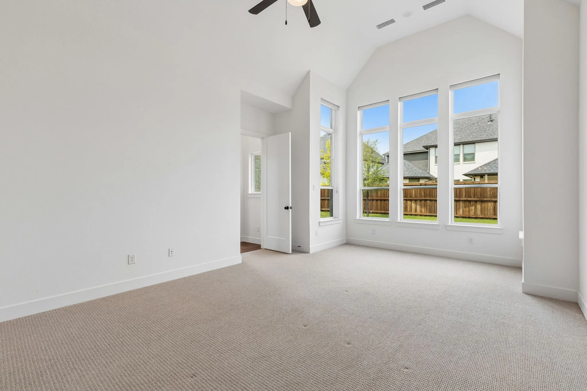 Single Family Residence For Sale in Denton County , 3921 Linear, Celina, Texas 75078, 4 Bedroom, 5 Bathroom, 3 Garage spaces, 3,461 Sqft, built in 2024, mls#21366668, Real Estate Agent in Celina, Homes For Sale in Denton county, Homes For Sale in Celina, Realtor in Celina Texas, Real Estate Brokerage Independent Realty Texas, Luminita Cordes Realtor