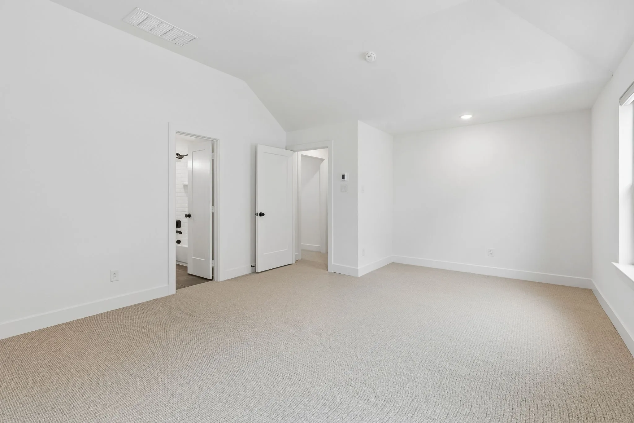 Single Family Residence For Sale in Denton County , 3921 Linear, Celina, Texas 75078, 4 Bedroom, 5 Bathroom, 3 Garage spaces, 3,461 Sqft, built in 2024, mls#21366668, Real Estate Agent in Celina, Homes For Sale in Denton county, Homes For Sale in Celina, Realtor in Celina Texas, Real Estate Brokerage Independent Realty Texas, Luminita Cordes Realtor