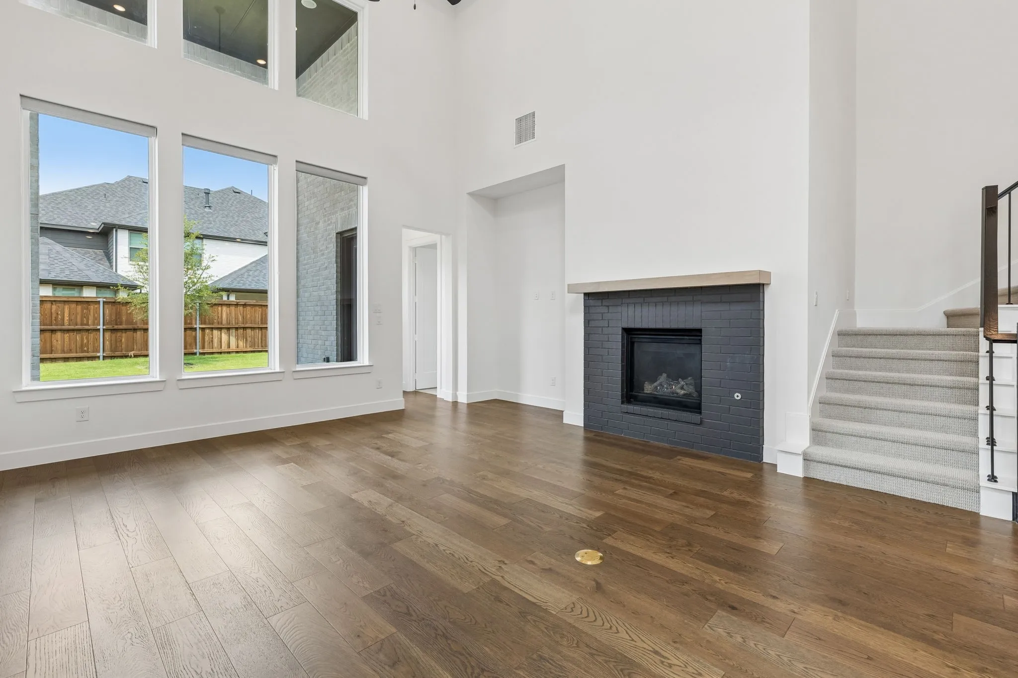 Single Family Residence For Sale in Denton County , 3921 Linear, Celina, Texas 75078, 4 Bedroom, 5 Bathroom, 3 Garage spaces, 3,461 Sqft, built in 2024, mls#21366668, Real Estate Agent in Celina, Homes For Sale in Denton county, Homes For Sale in Celina, Realtor in Celina Texas, Real Estate Brokerage Independent Realty Texas, Luminita Cordes Realtor