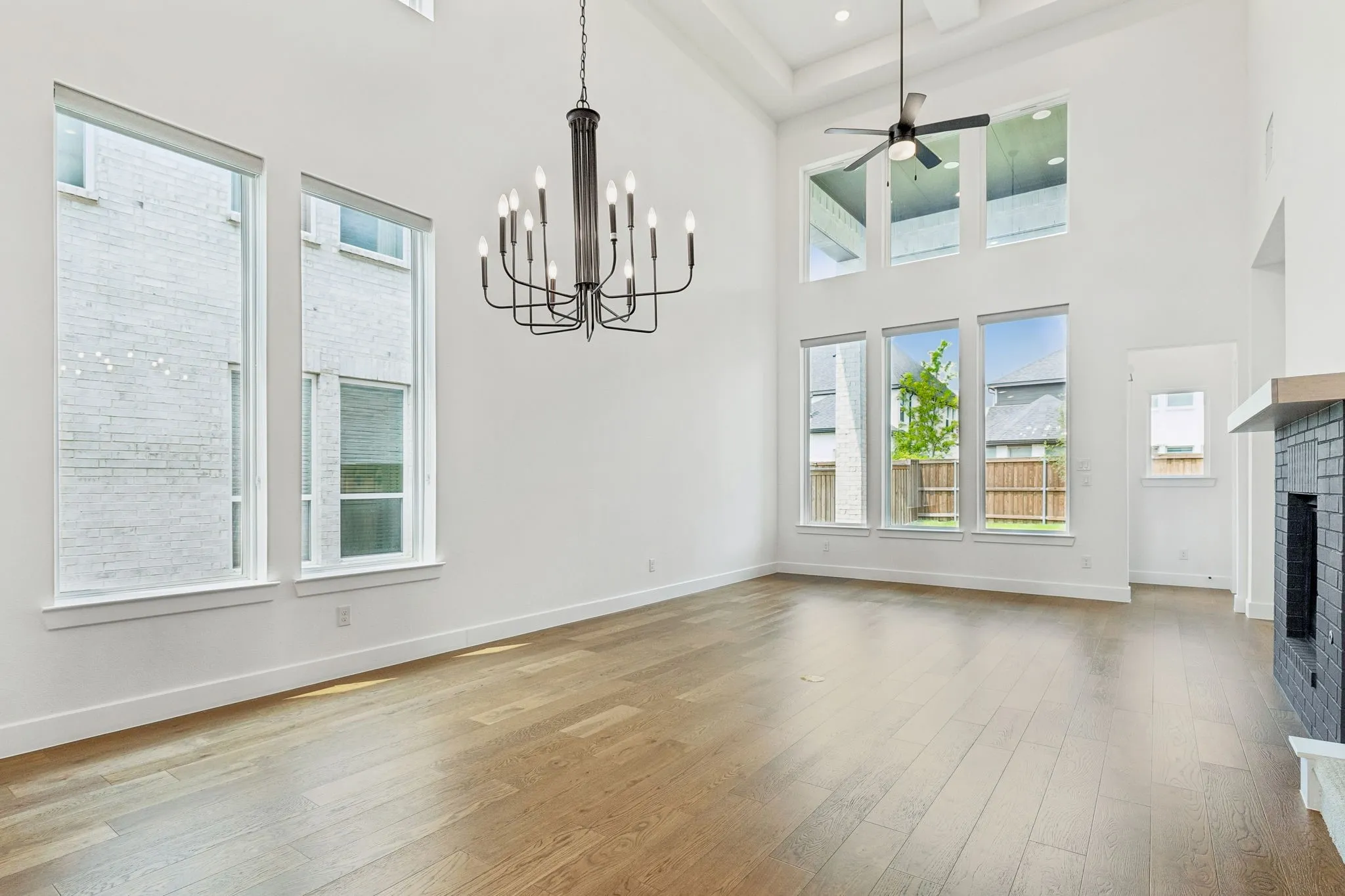 Single Family Residence For Sale in Denton County , 3921 Linear, Celina, Texas 75078, 4 Bedroom, 5 Bathroom, 3 Garage spaces, 3,461 Sqft, built in 2024, mls#21366668, Real Estate Agent in Celina, Homes For Sale in Denton county, Homes For Sale in Celina, Realtor in Celina Texas, Real Estate Brokerage Independent Realty Texas, Luminita Cordes Realtor