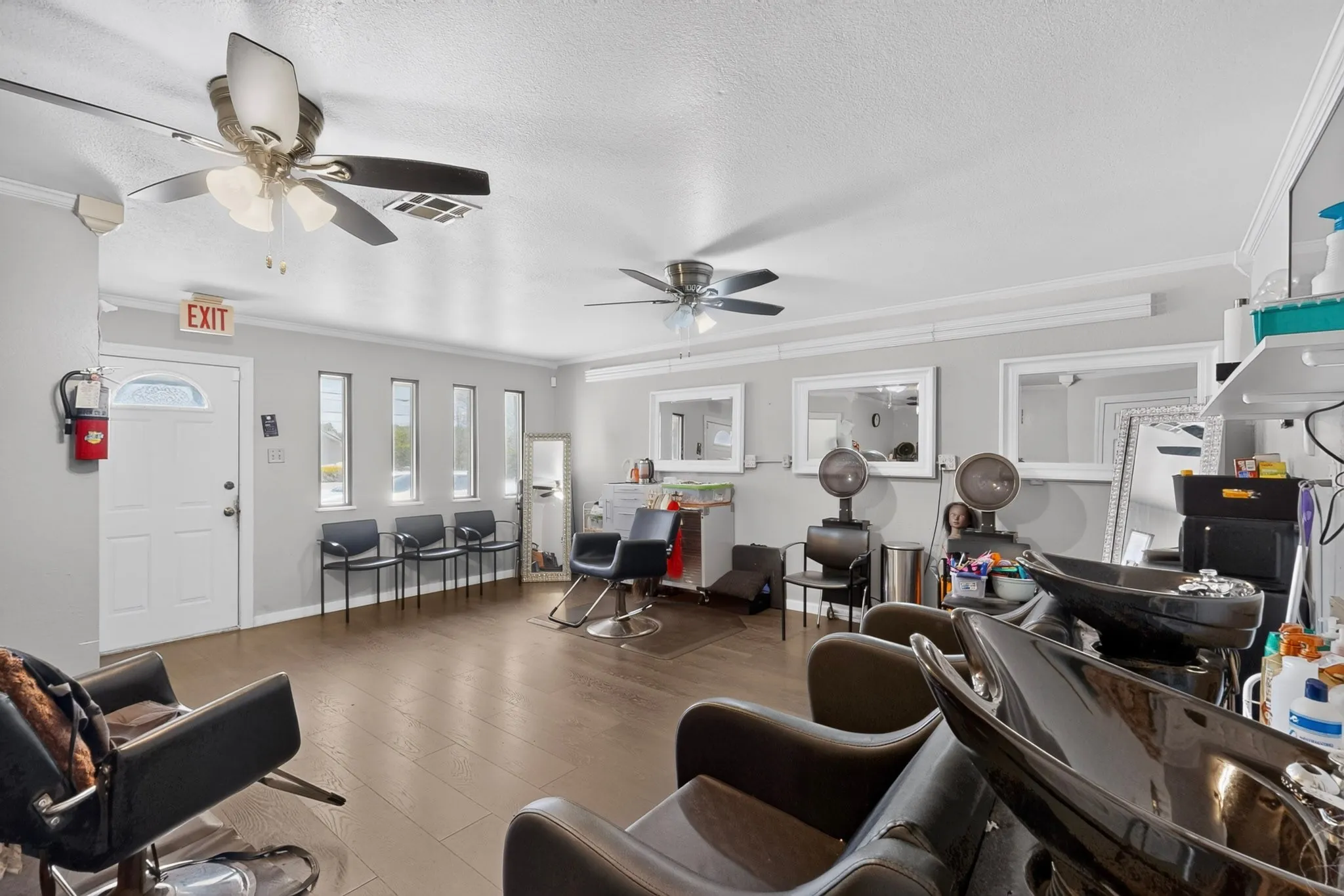 Retail For Sale in Ellis County , 1305 N Kaufman Street, Ennis, Texas 75119, 0, 0, Garage spaces, 0 Sqft, built in 1999, mls#21366610, Real Estate Agent in Ennis, Homes For Sale in Ellis county, Homes For Sale in Ennis, Realtor in Ennis Texas, Real Estate Brokerage Independent Realty Texas, Luminita Cordes Realtor